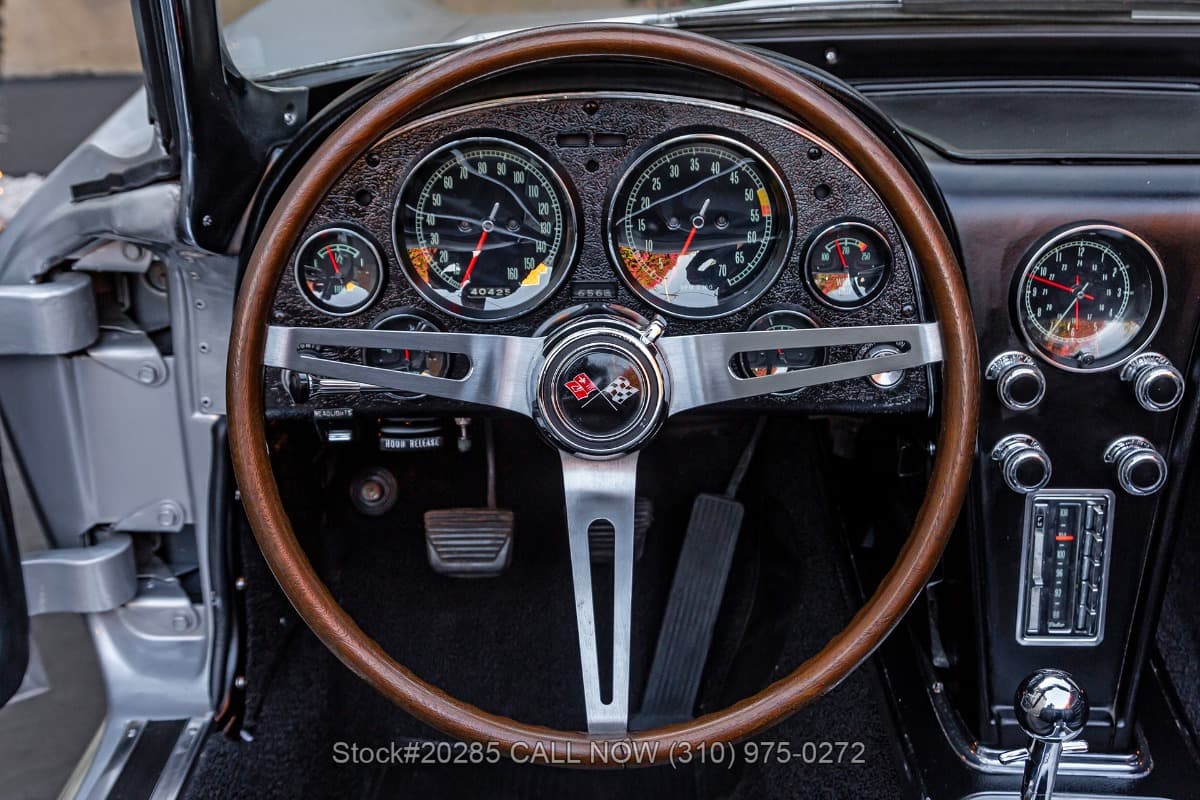 1967 Chevrolet Corvette Convertible Two-Top 4-Speed thumbnail 17