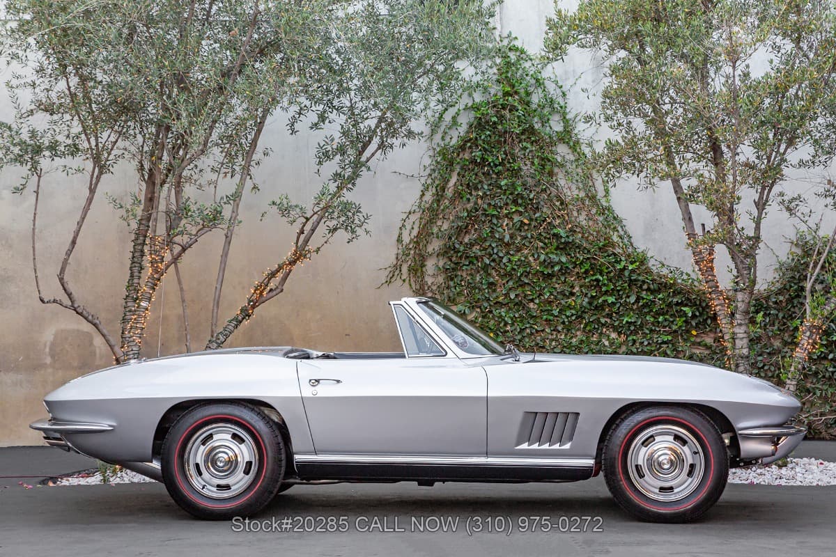 1967 Chevrolet Corvette Convertible Two-Top 4-Speed thumbnail 3