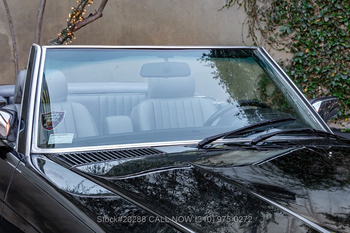 1987 Mercedes 560SL with 2 tops thumbnail 12