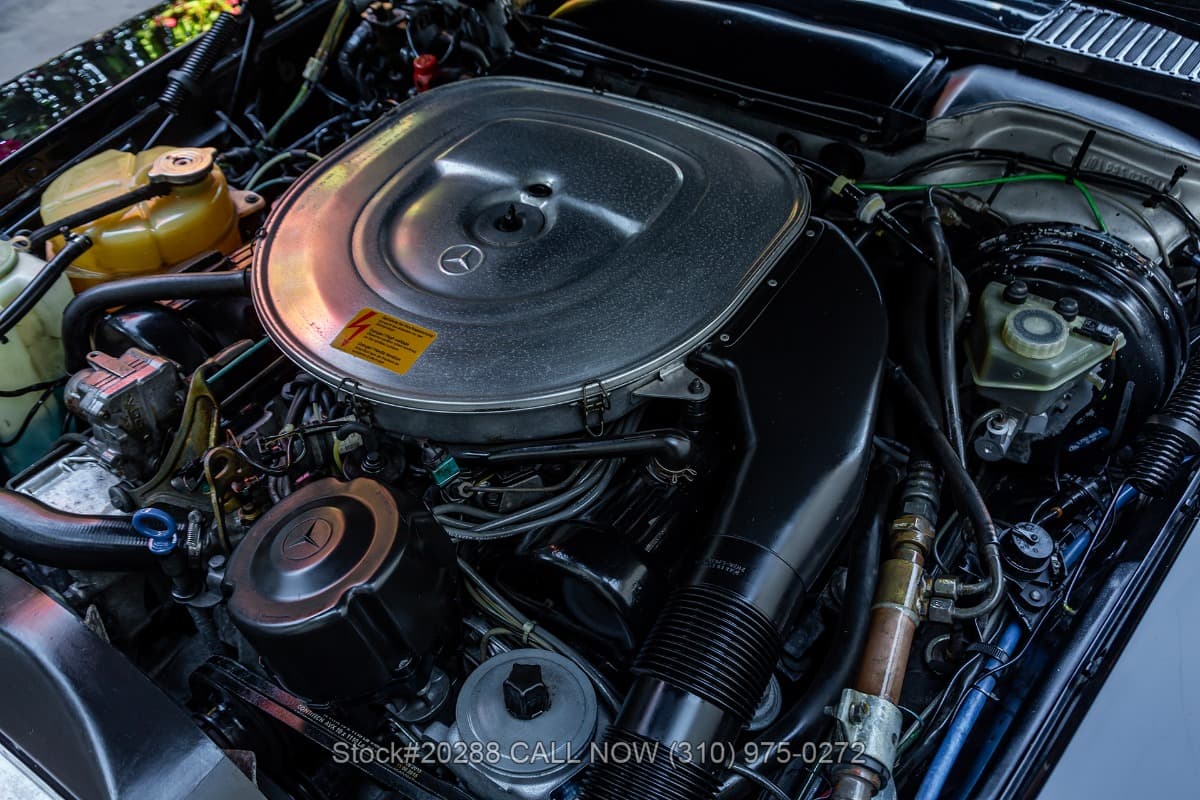 1987 Mercedes 560SL with 2 tops thumbnail 24