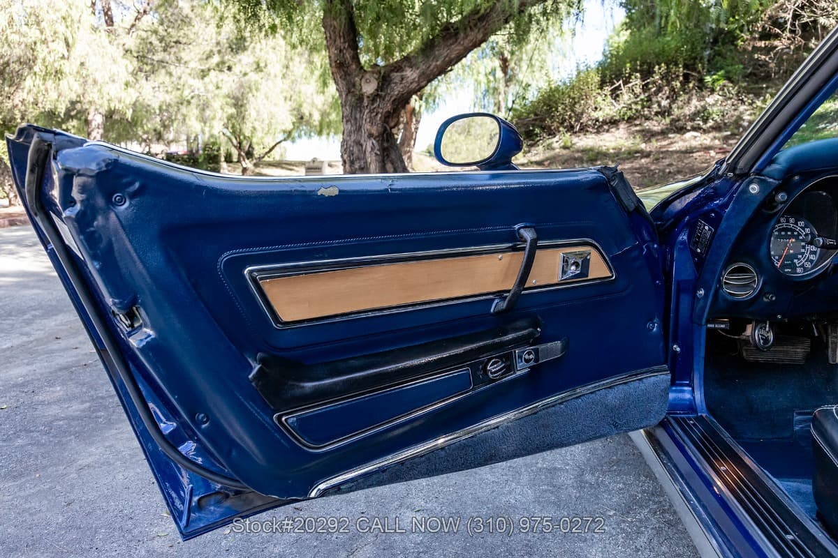1977 Chevrolet Corvette T-Top L48 thumbnail 19