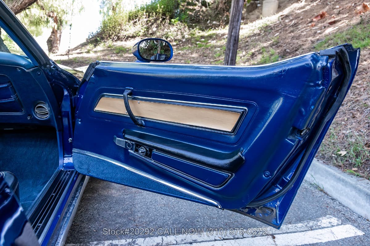 1977 Chevrolet Corvette T-Top L48 thumbnail 26