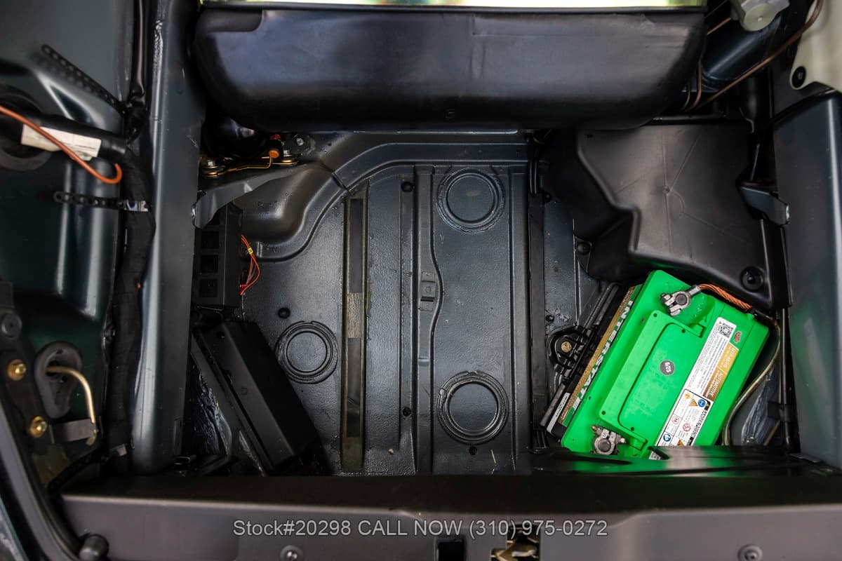 1995 Porsche 993 Carrera 4 Cabriolet 6-Speed thumbnail 15