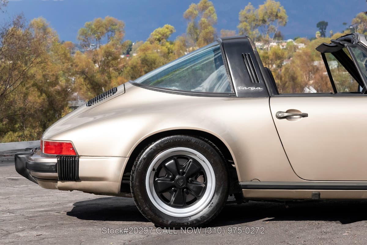 1984 Porsche Carrera 3.2 Targa thumbnail 11