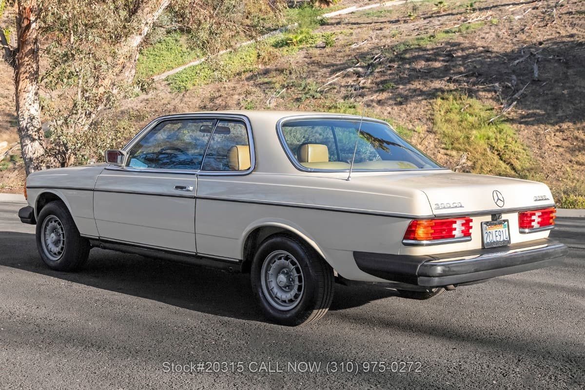 1981 Mercedes 300CD thumbnail 7