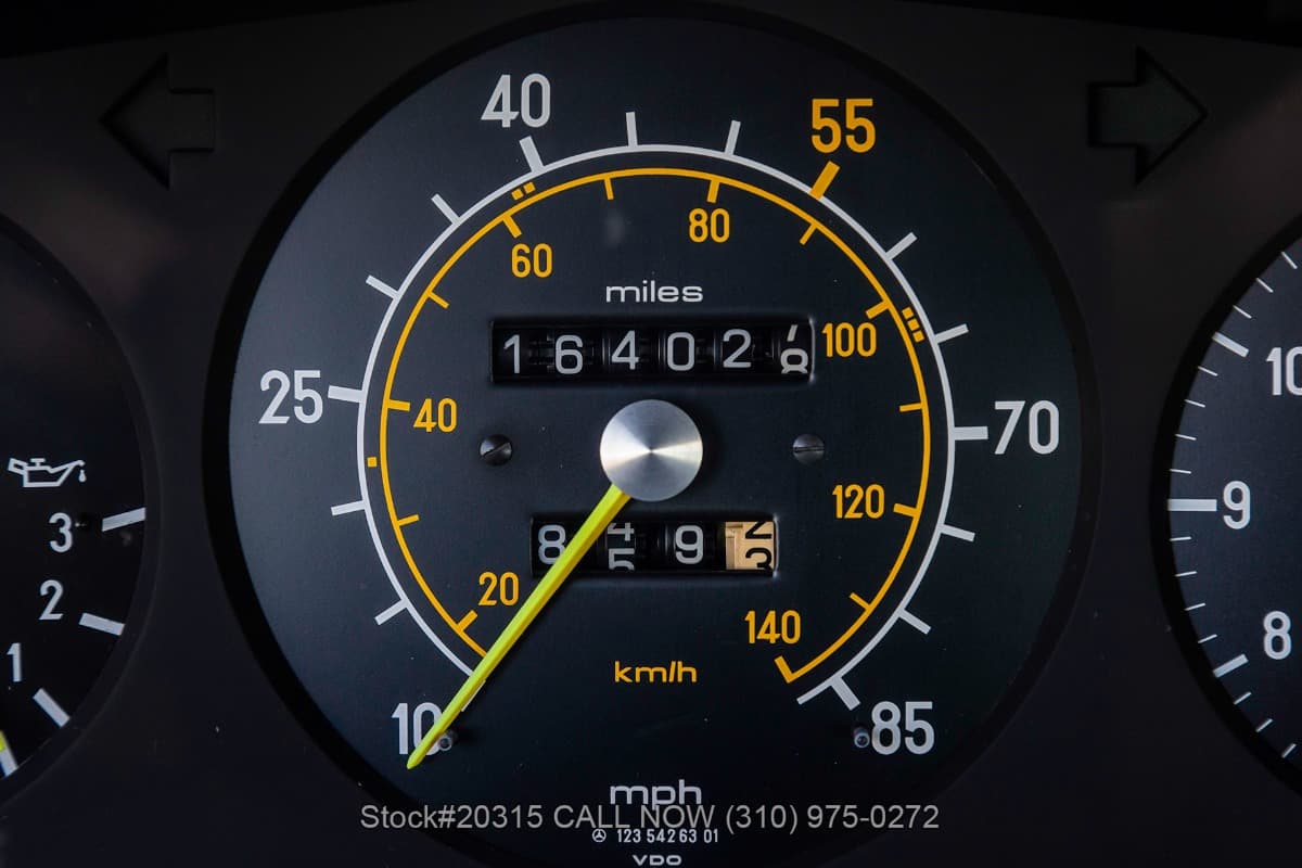 1981 Mercedes 300CD thumbnail 16