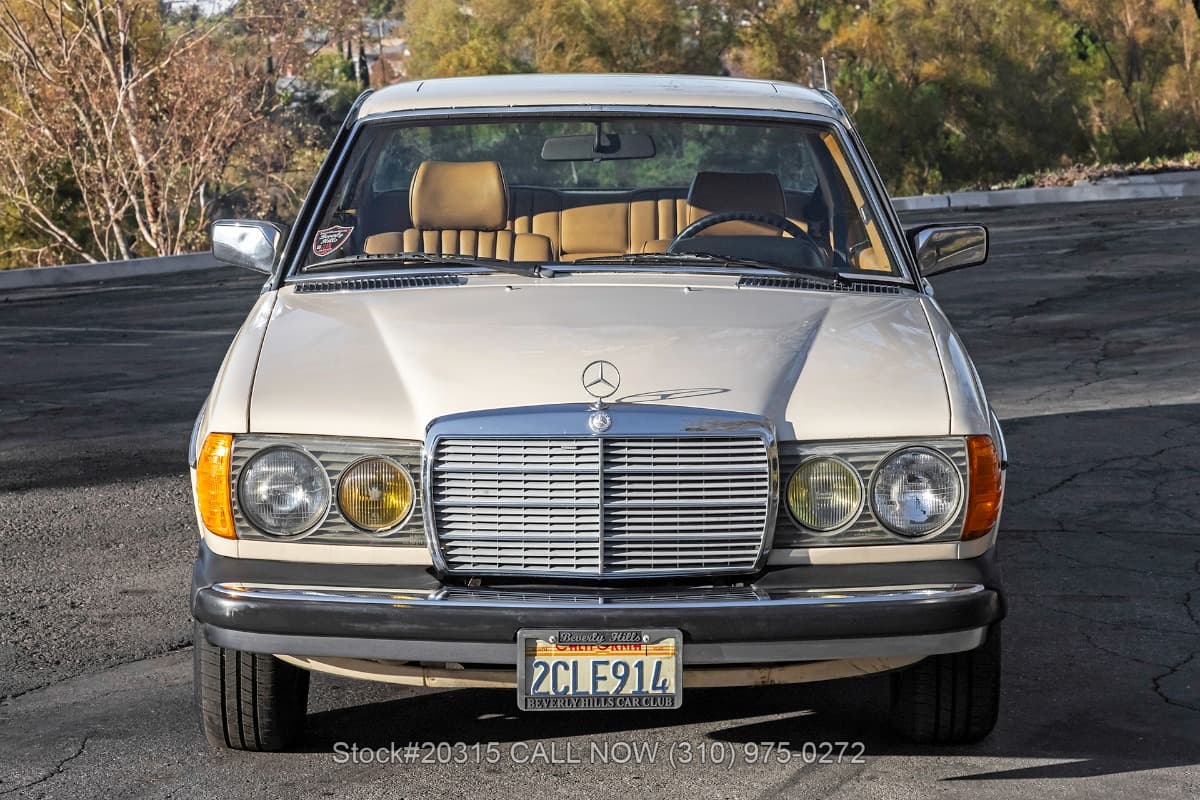 1981 Mercedes 300CD — photo 2