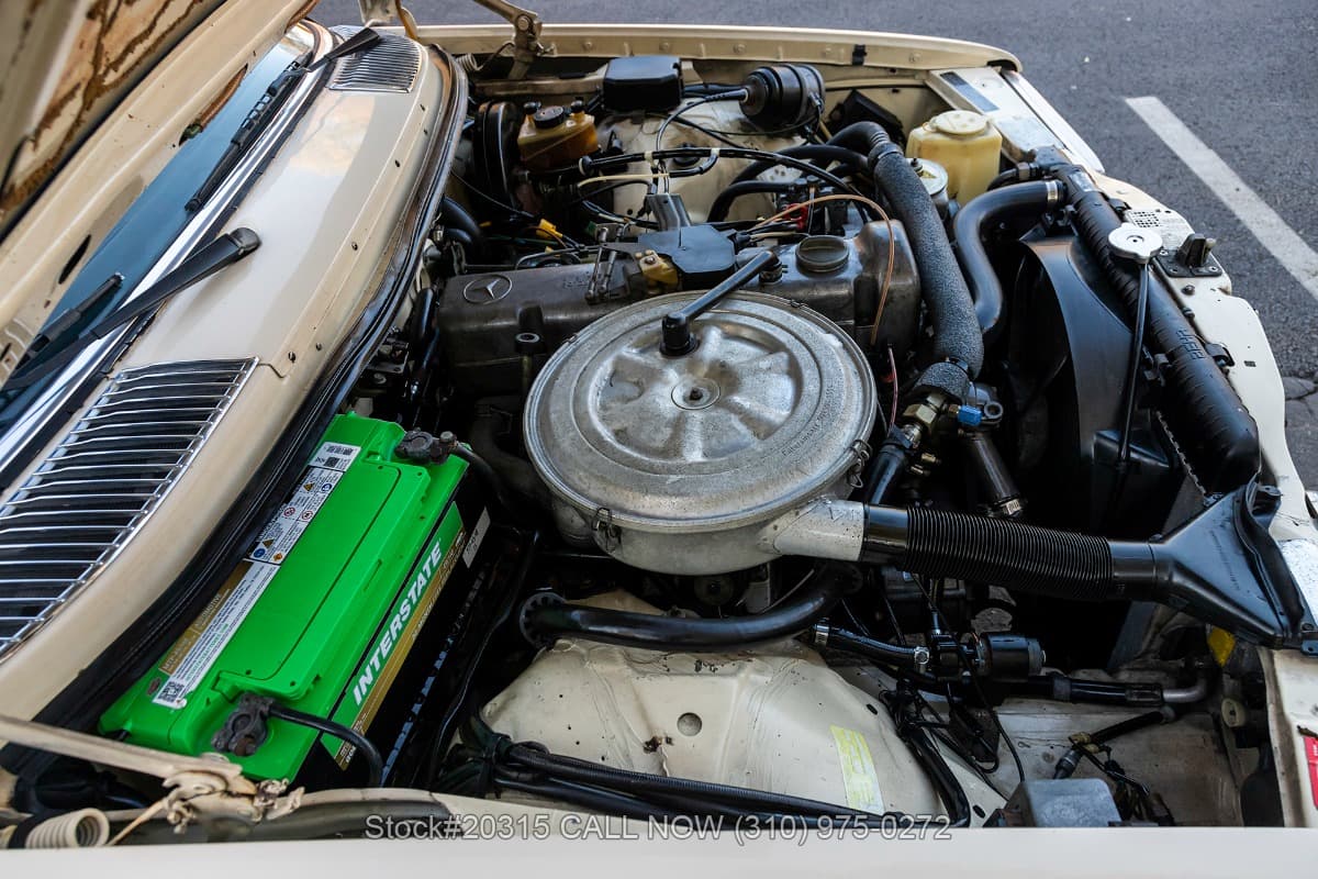 1981 Mercedes 300CD thumbnail 27