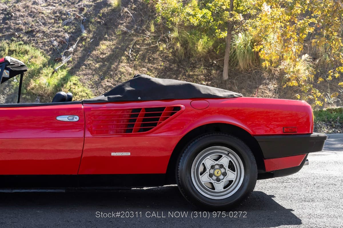 1983 Ferrari Mondial Cabriolet thumbnail 13