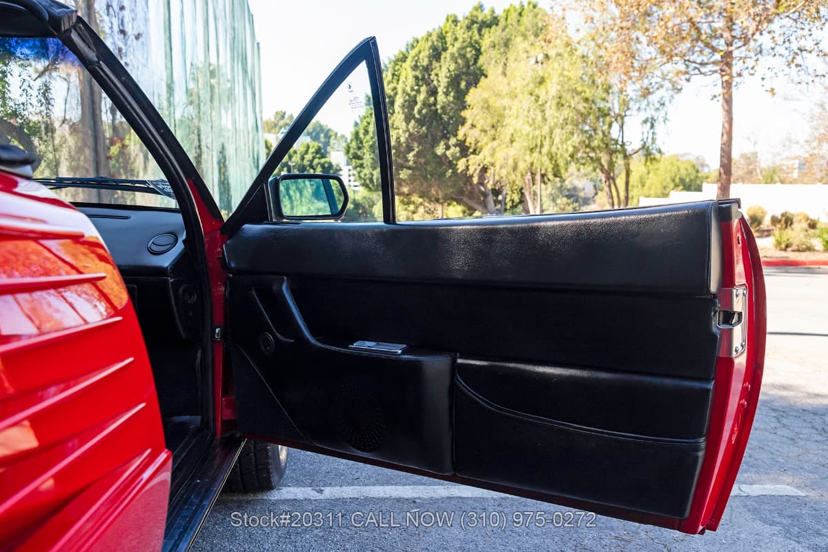 1983 Ferrari Mondial Cabriolet thumbnail 19