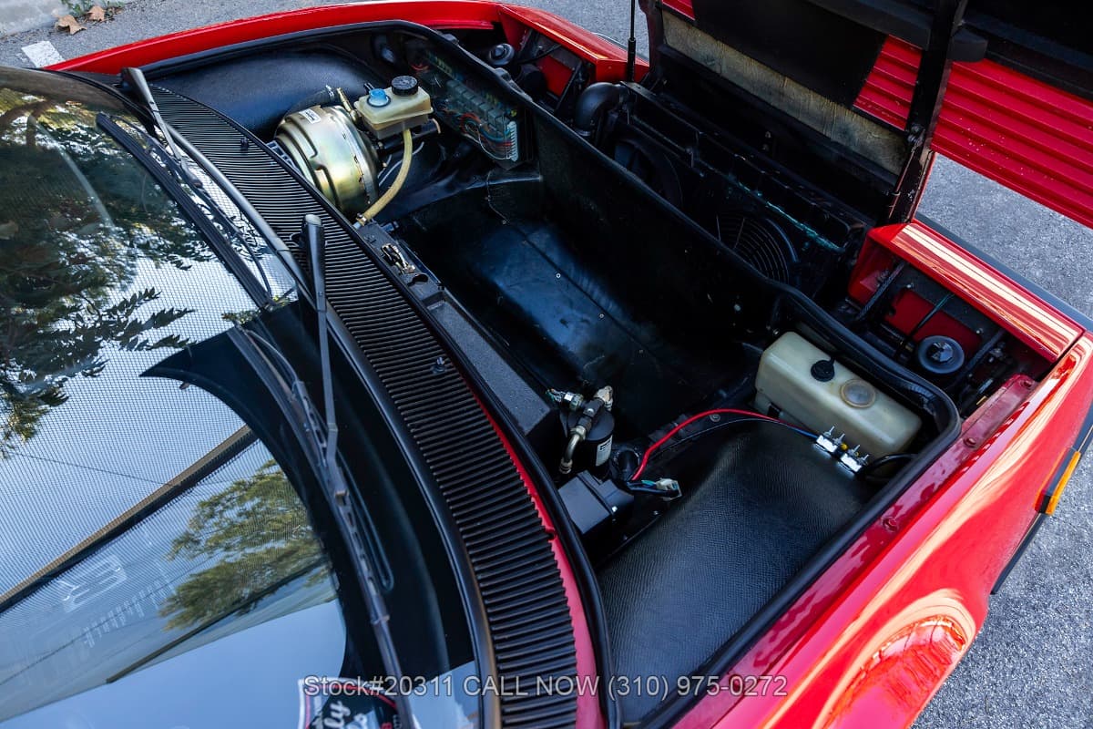 1983 Ferrari Mondial Cabriolet thumbnail 22