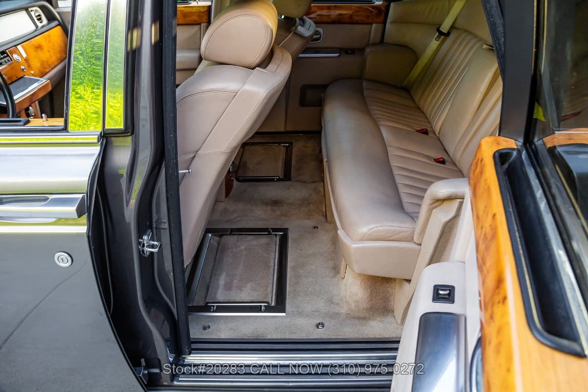 2004 Rolls-Royce Phantom thumbnail 18