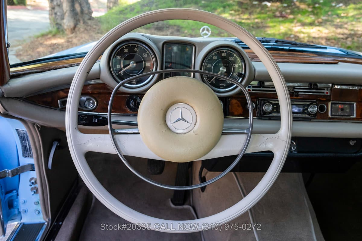 1968 Mercedes 280SE Coupe thumbnail 16