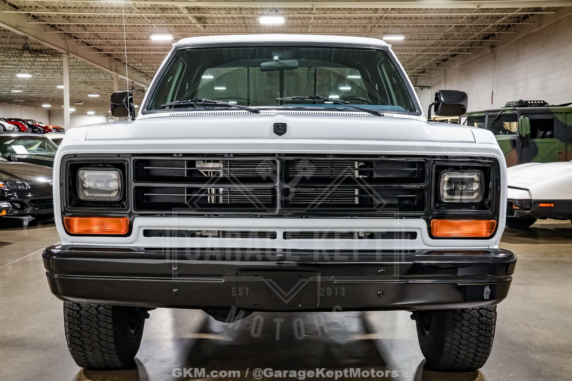 1987 Dodge W-100 Pickup thumbnail 4