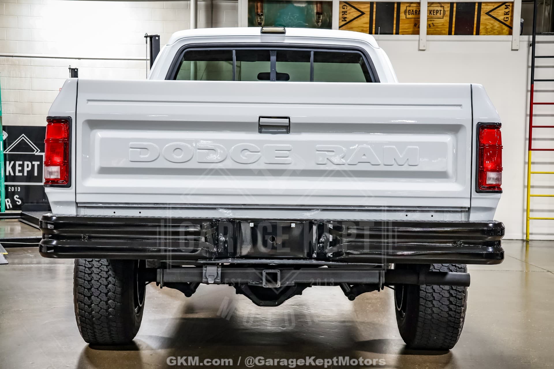 1987 Dodge W-100 Pickup thumbnail 8