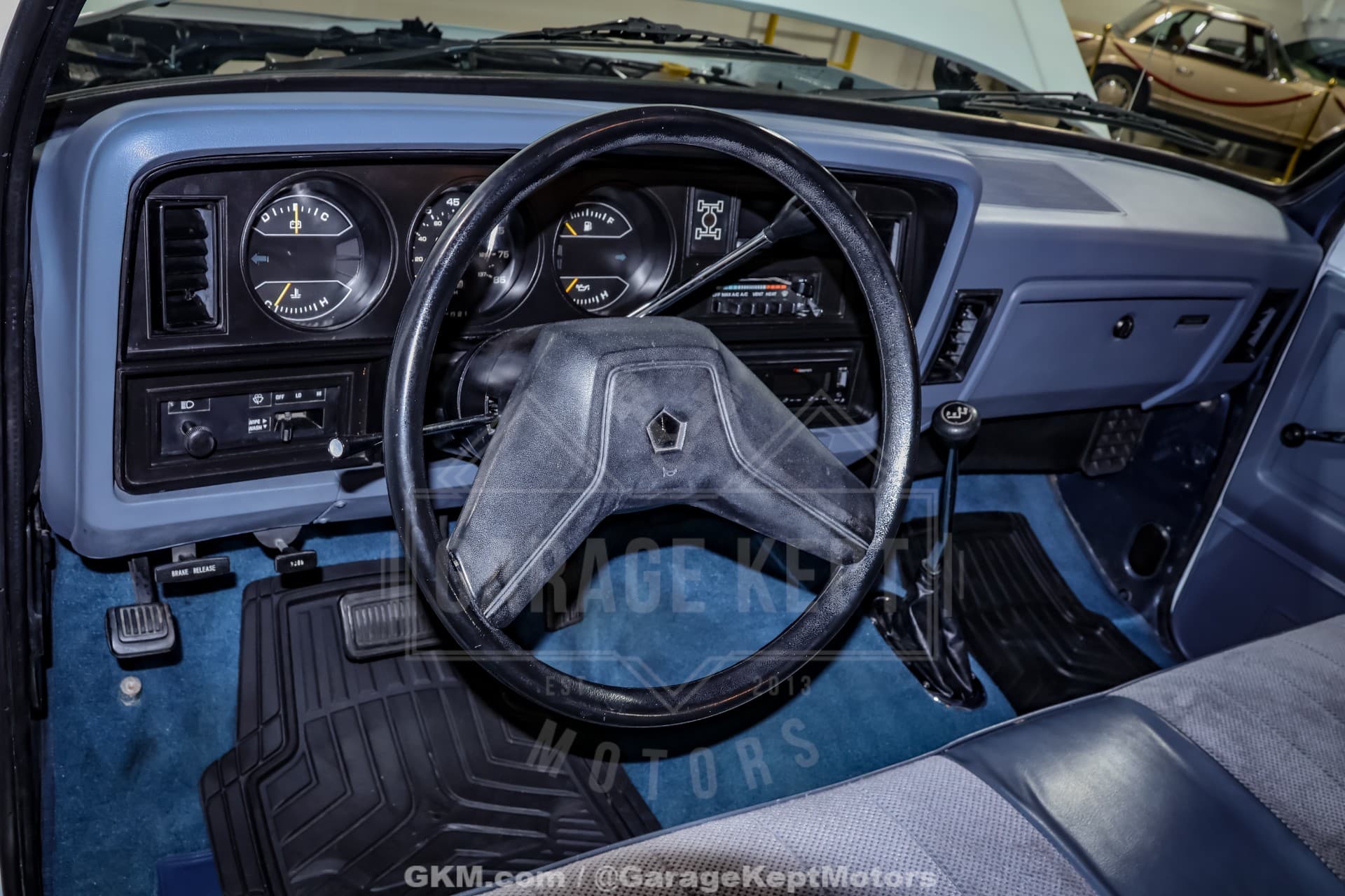 1987 Dodge W-100 Pickup thumbnail 17