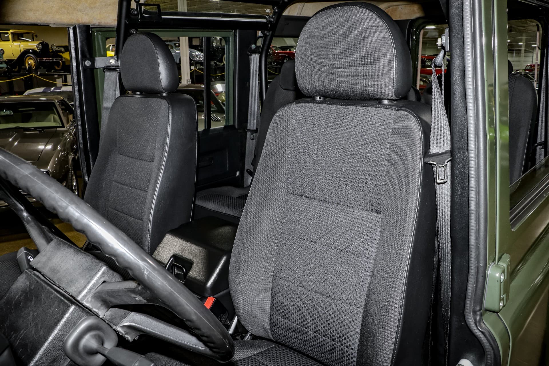 1986 Land Rover Defender 110 110 thumbnail 20