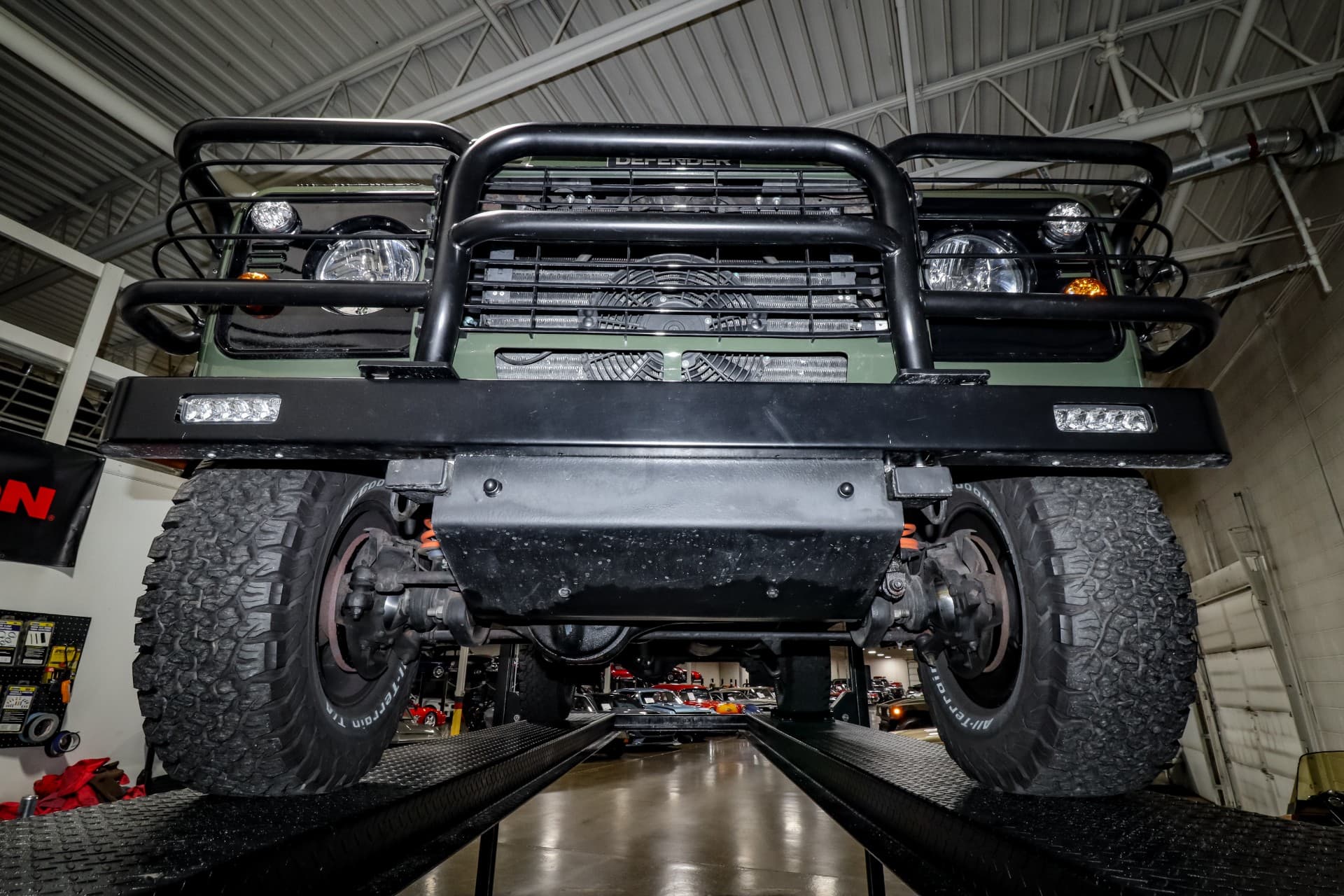 1986 Land Rover Defender 110 110 thumbnail 25
