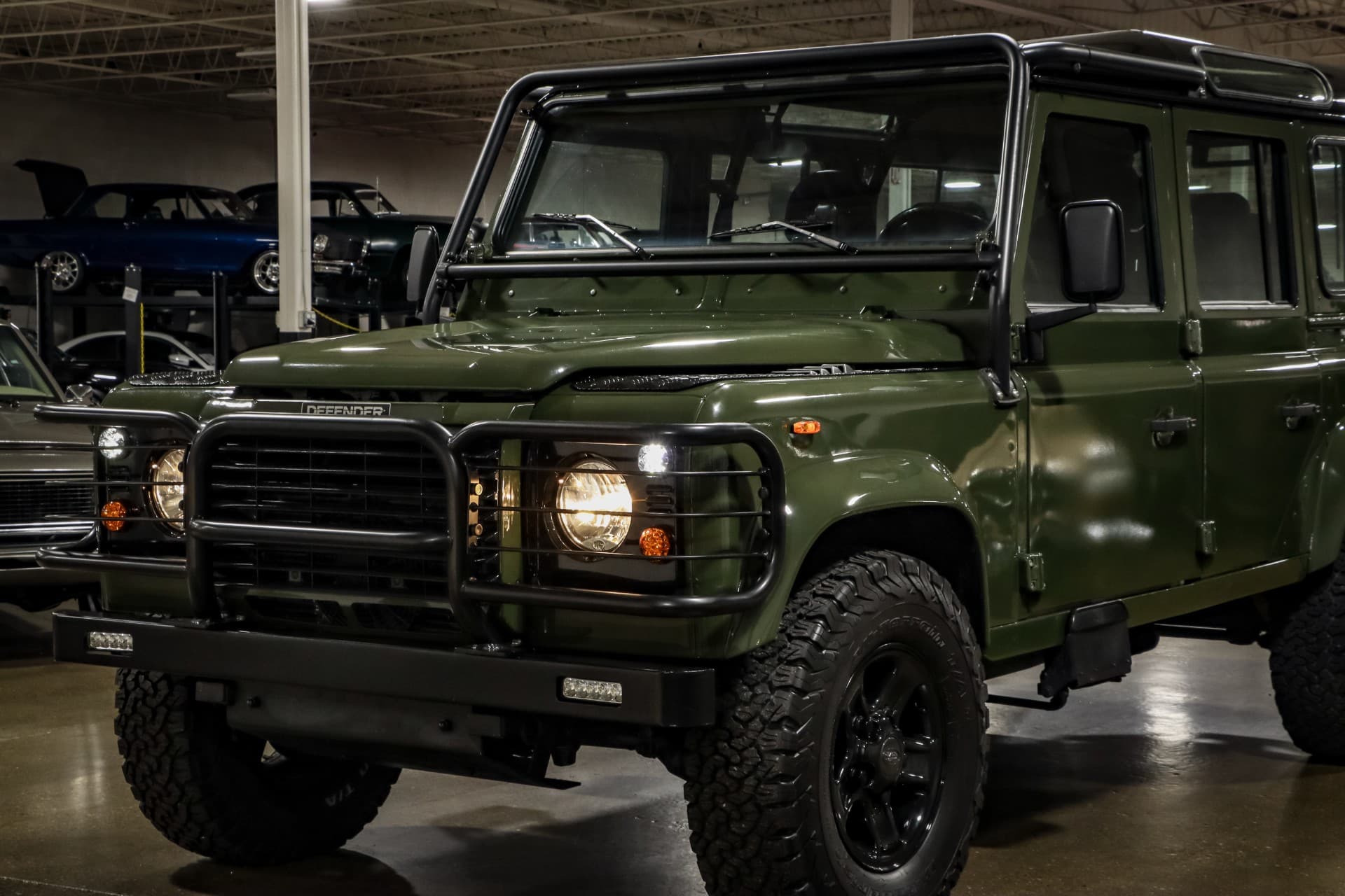 1986 Land Rover Defender 110 110 thumbnail 6