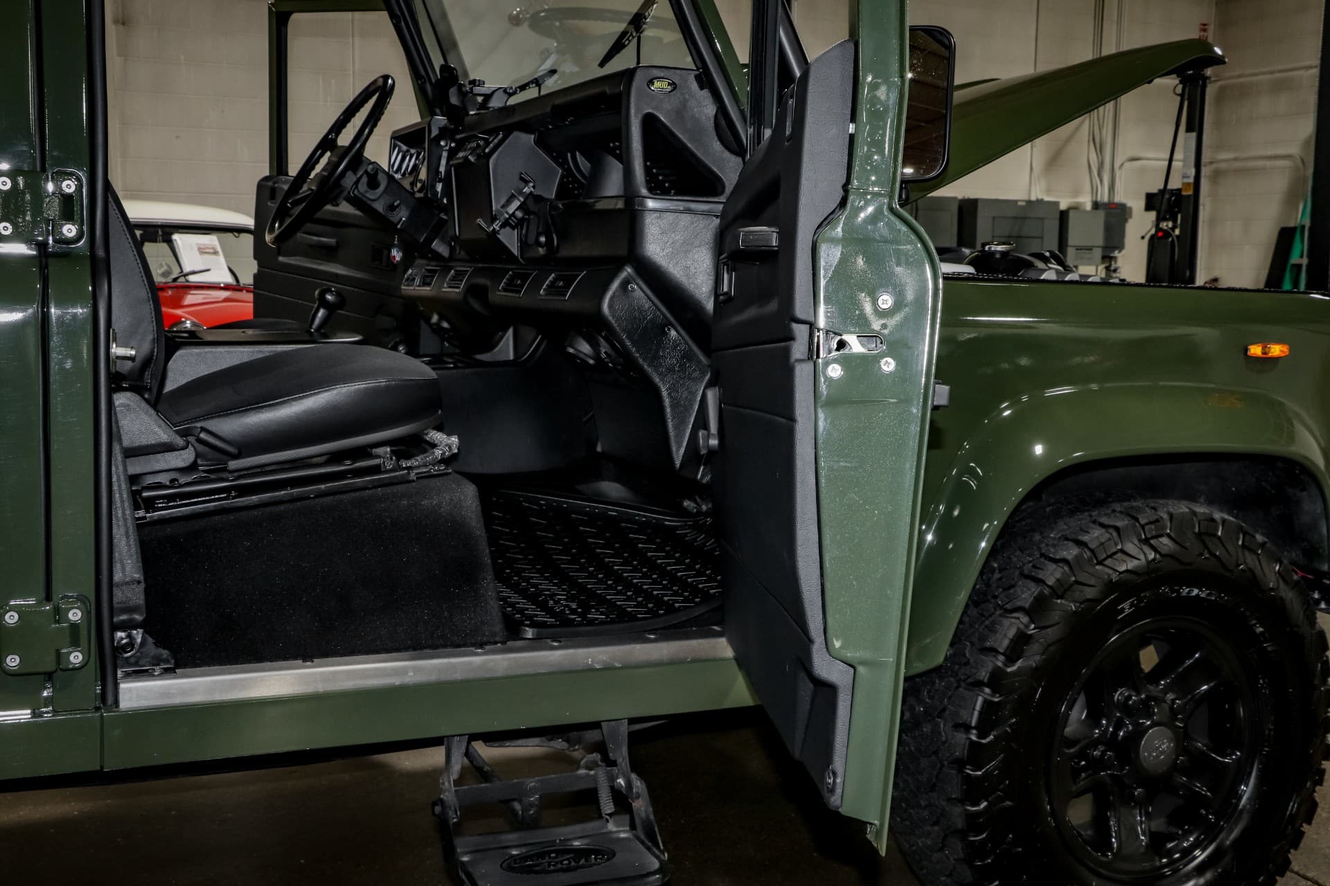 1986 Land Rover Defender 110 110 thumbnail 12