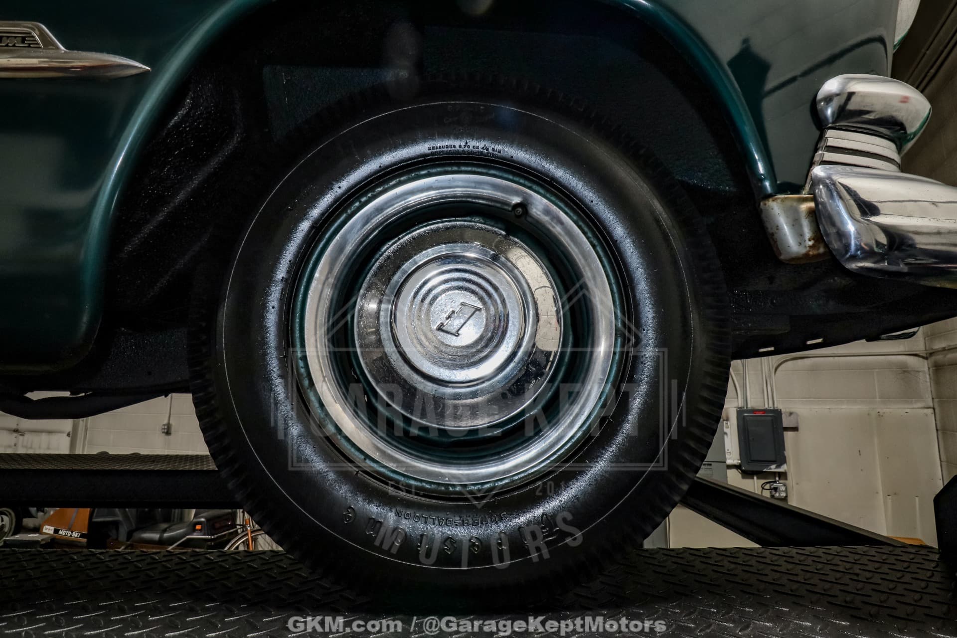 1951 Ford Custom Deluxe thumbnail 26