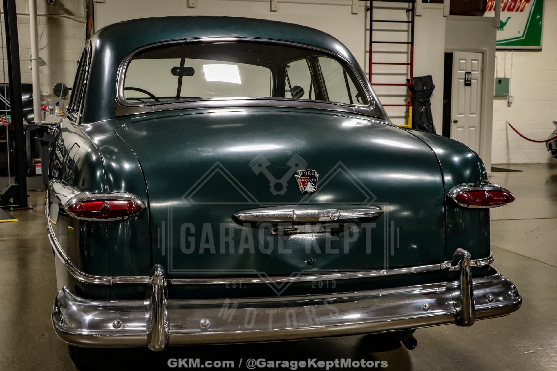 1951 Ford Custom Deluxe thumbnail 9