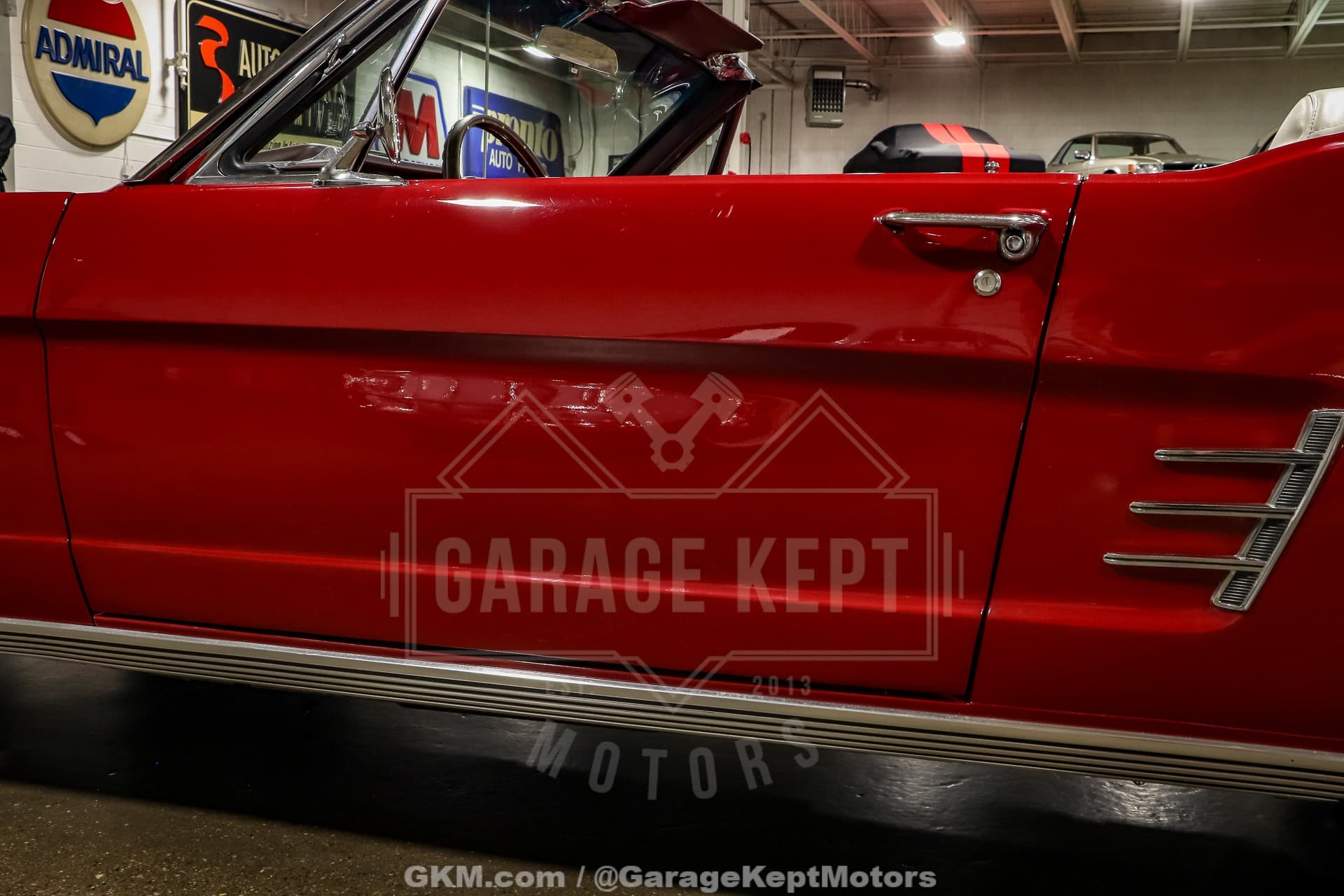 1966 Ford Mustang Convertible thumbnail 7