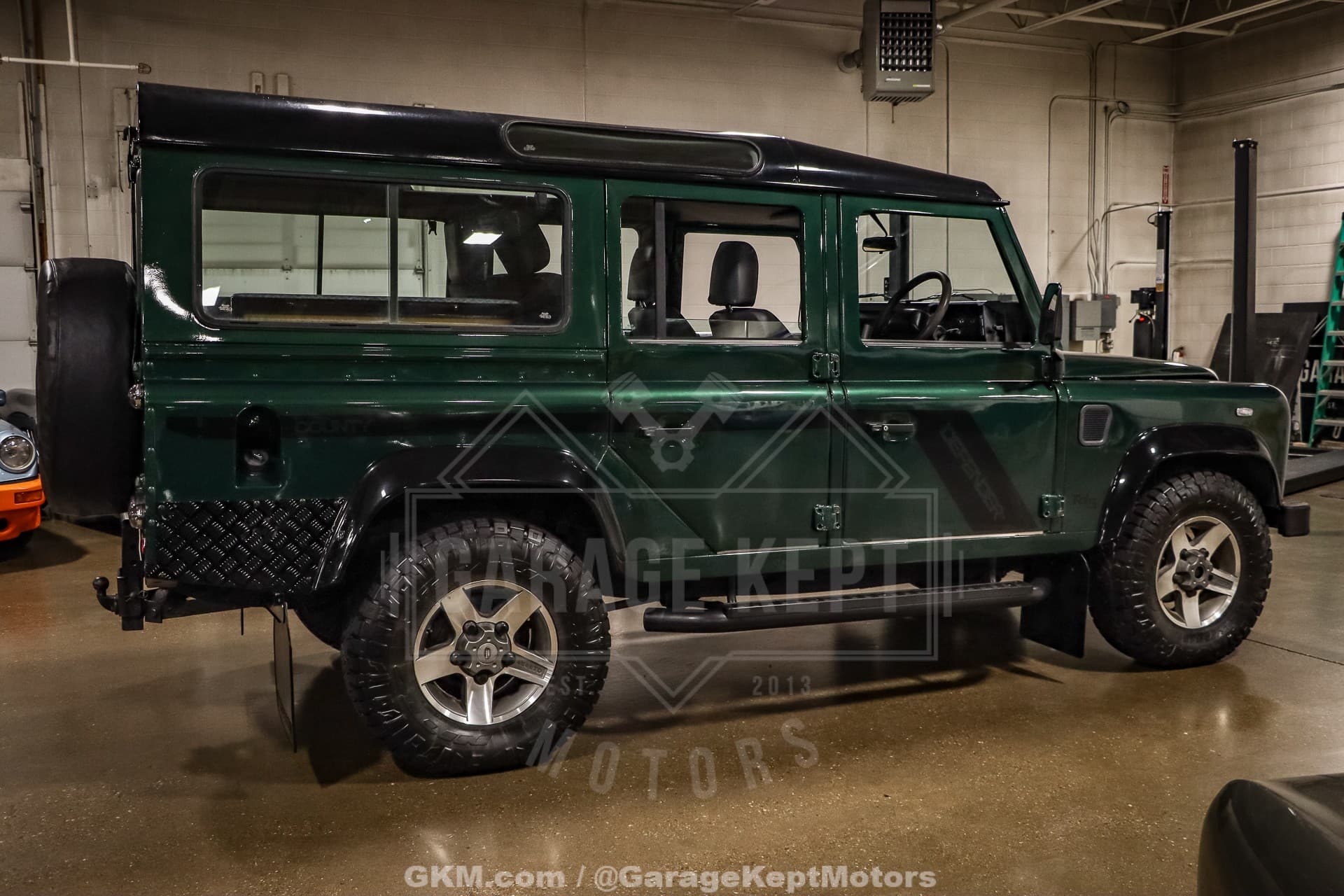 1999 Land Rover Defender 110 thumbnail 5