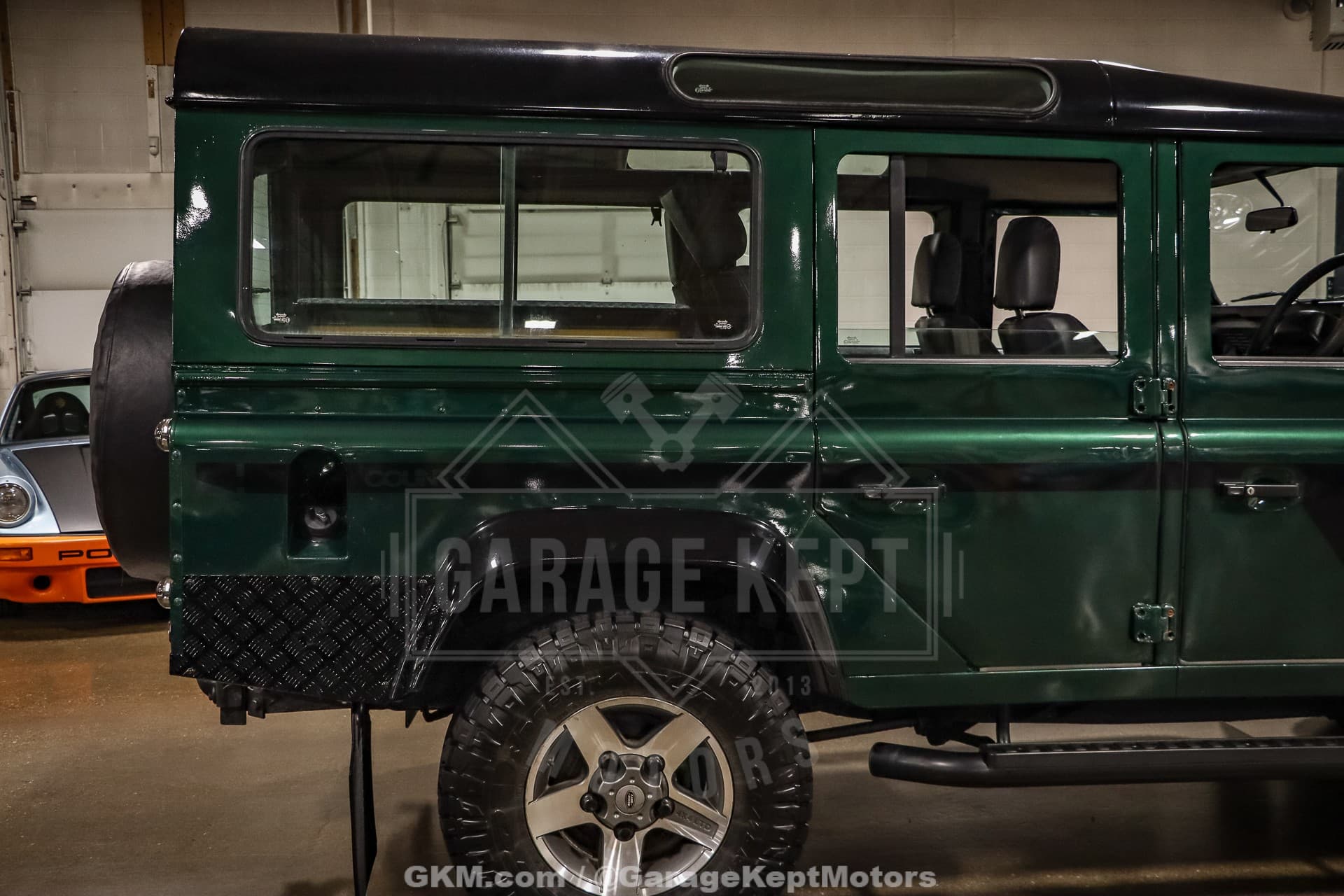 1999 Land Rover Defender 110 thumbnail 11