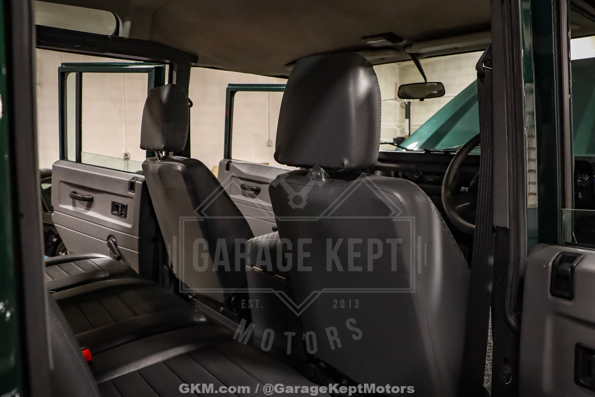 1999 Land Rover Defender 110 thumbnail 16