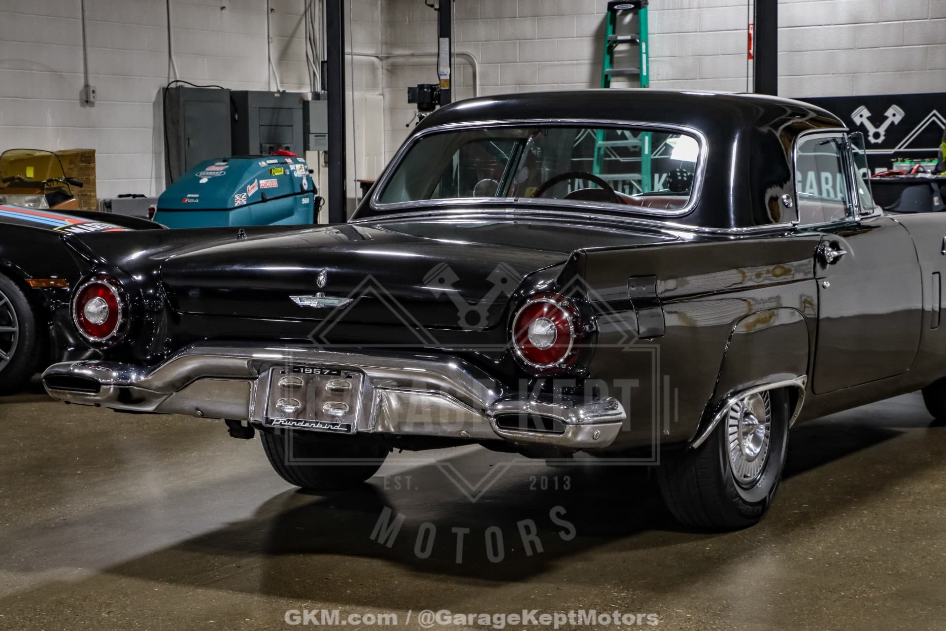 1957 Ford Thunderbird thumbnail 9