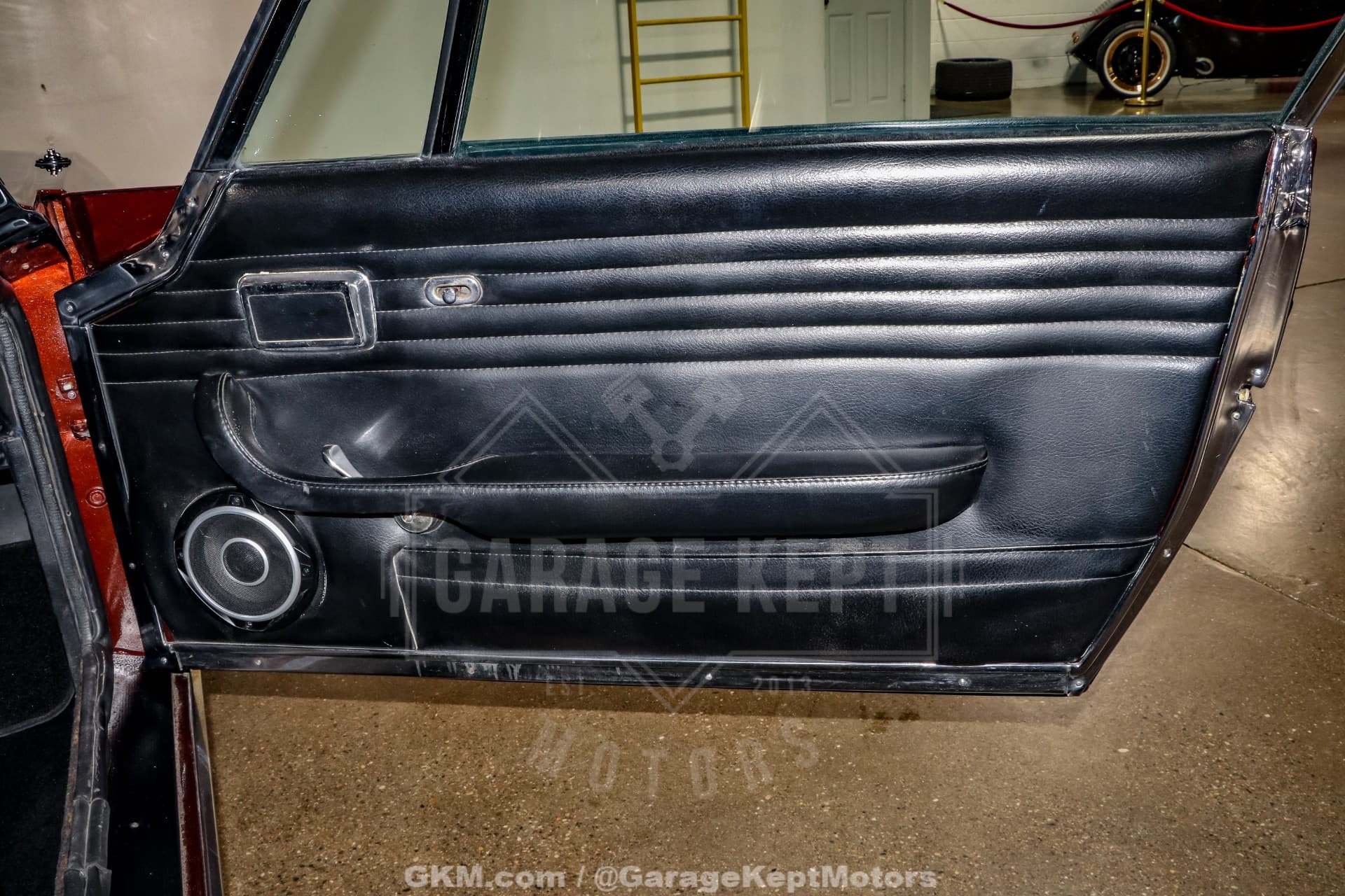 1971 Jensen Interceptor MkII thumbnail 11