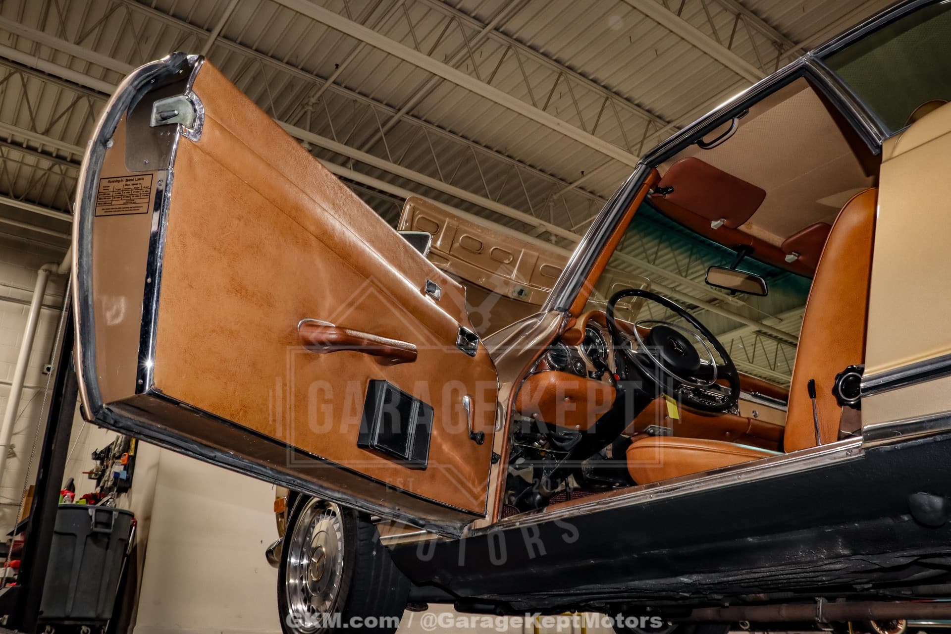 1970 Mercedes 280SL thumbnail 17