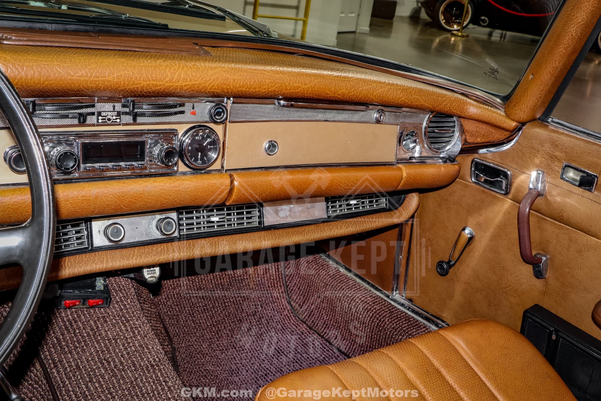 1970 Mercedes 280SL thumbnail 21
