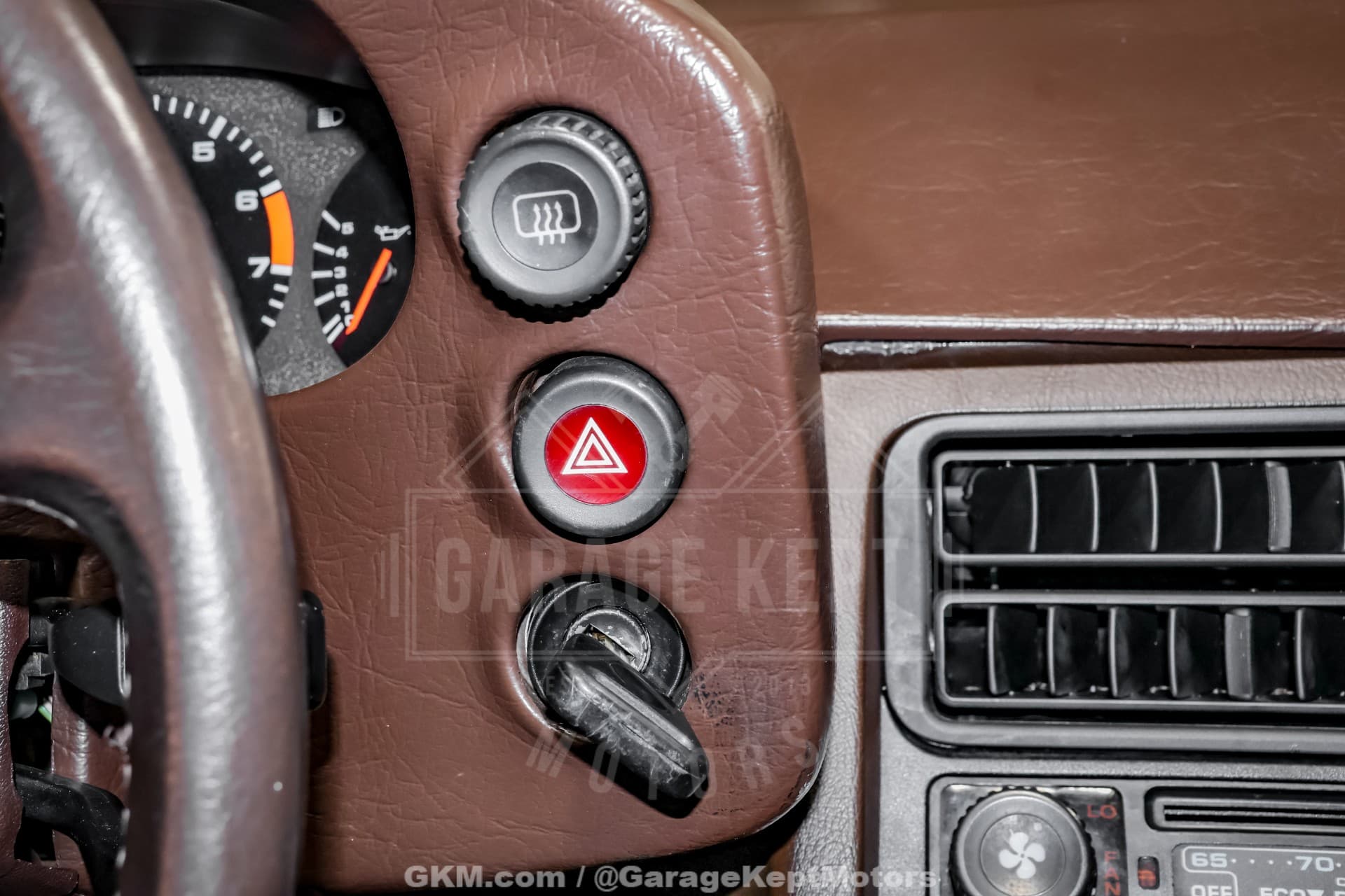 1983 Porsche 928 S thumbnail 21