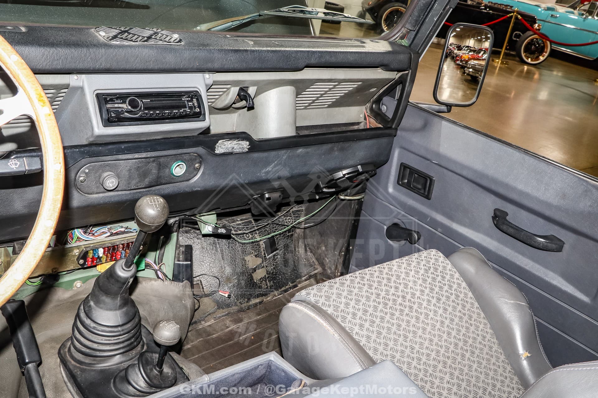 1994 Land Rover Defender 110 thumbnail 20