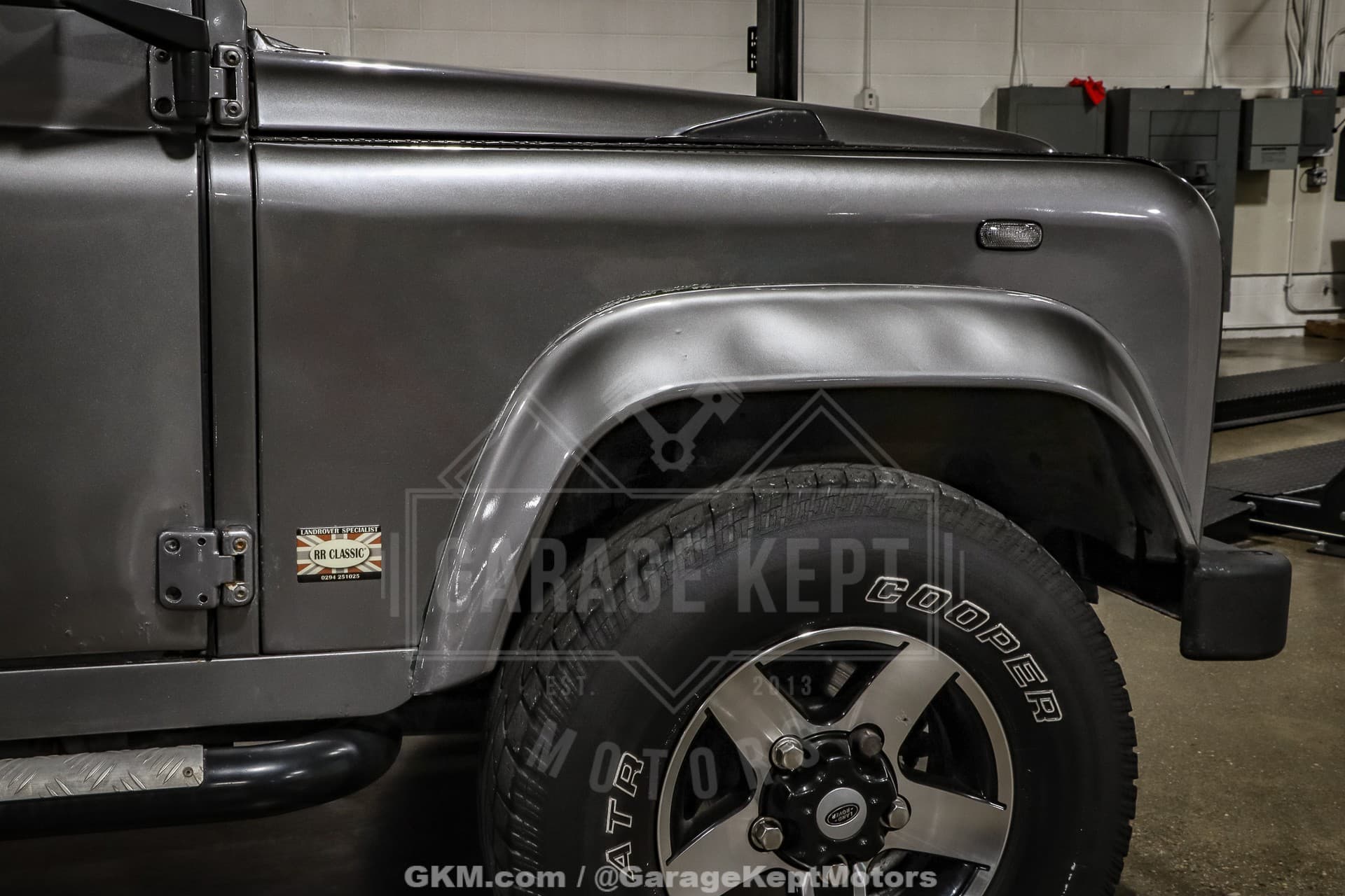 1994 Land Rover Defender 110 thumbnail 9