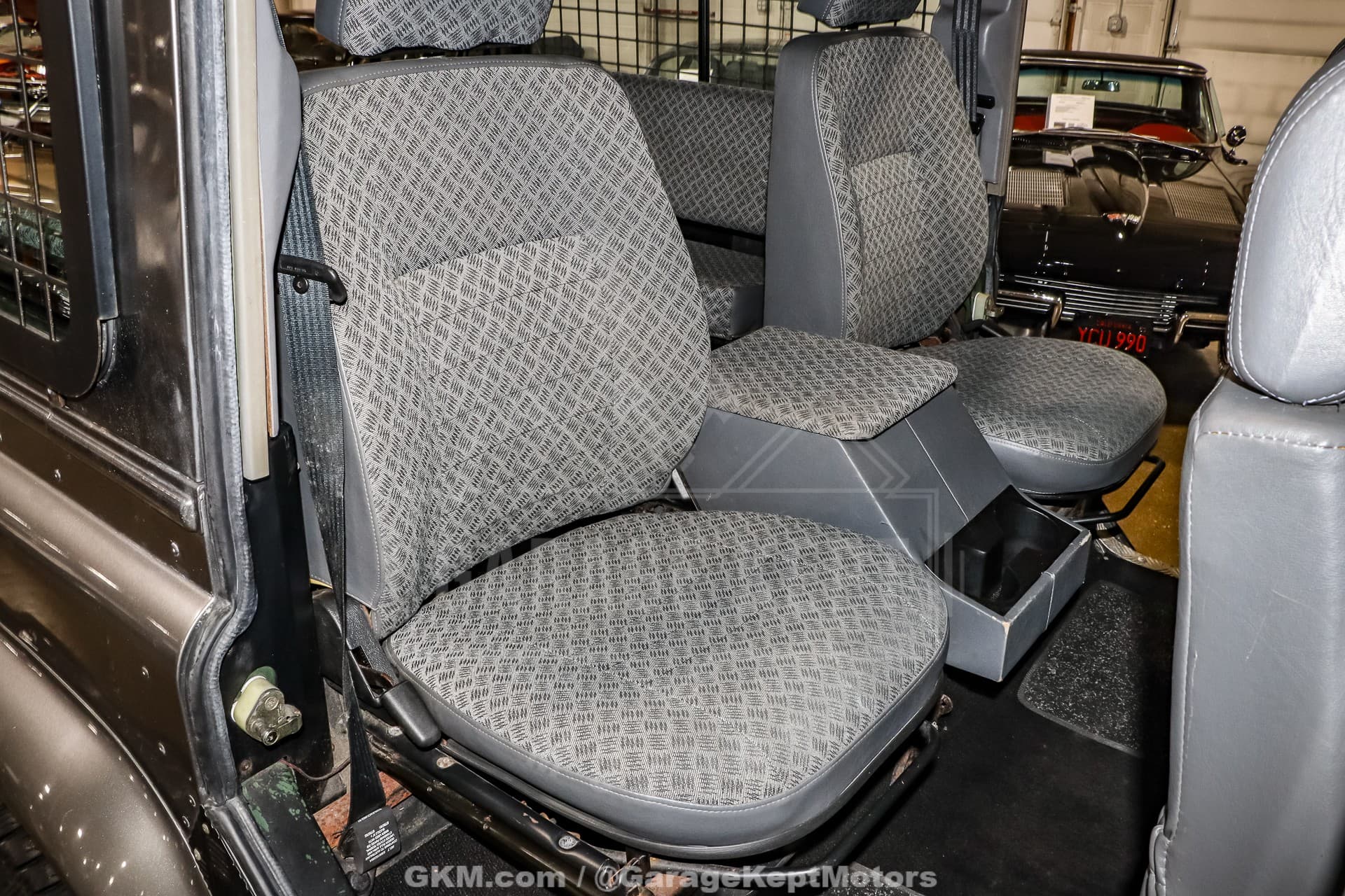 1994 Land Rover Defender 110 thumbnail 13