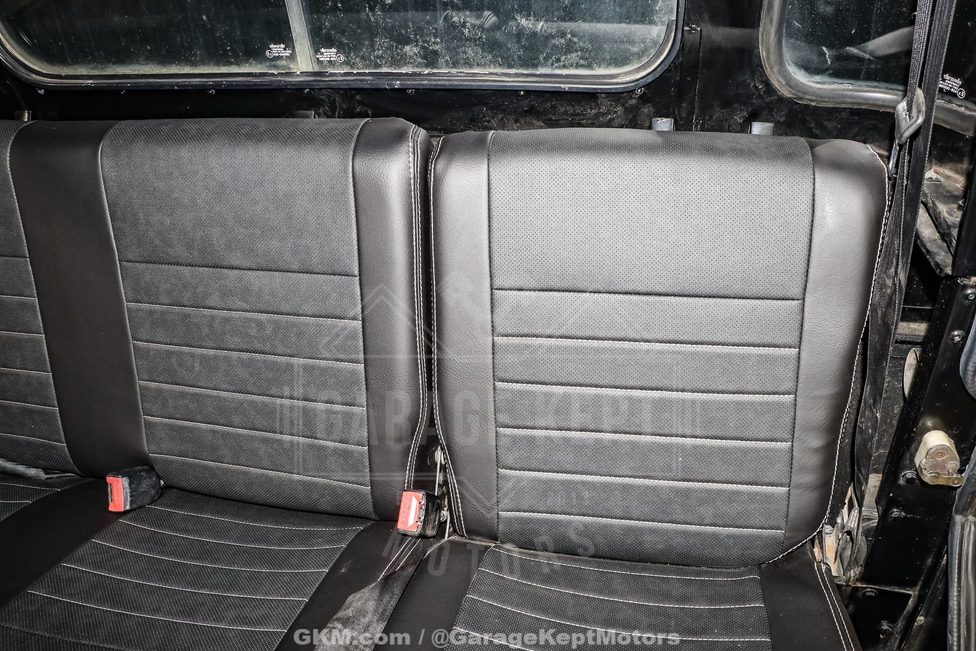 1998 Land Rover Defender 130 thumbnail 18