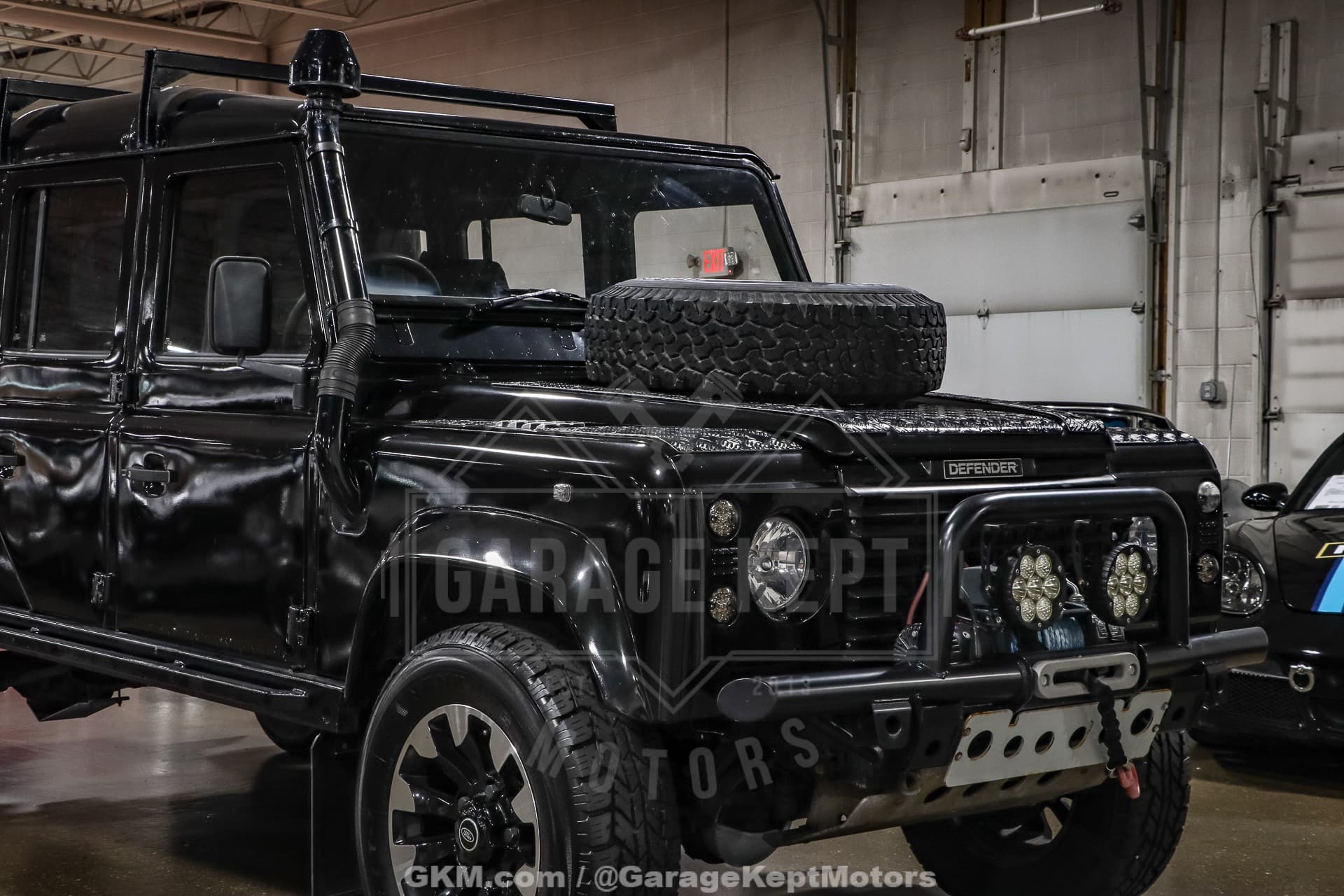 1998 Land Rover Defender 130 thumbnail 3