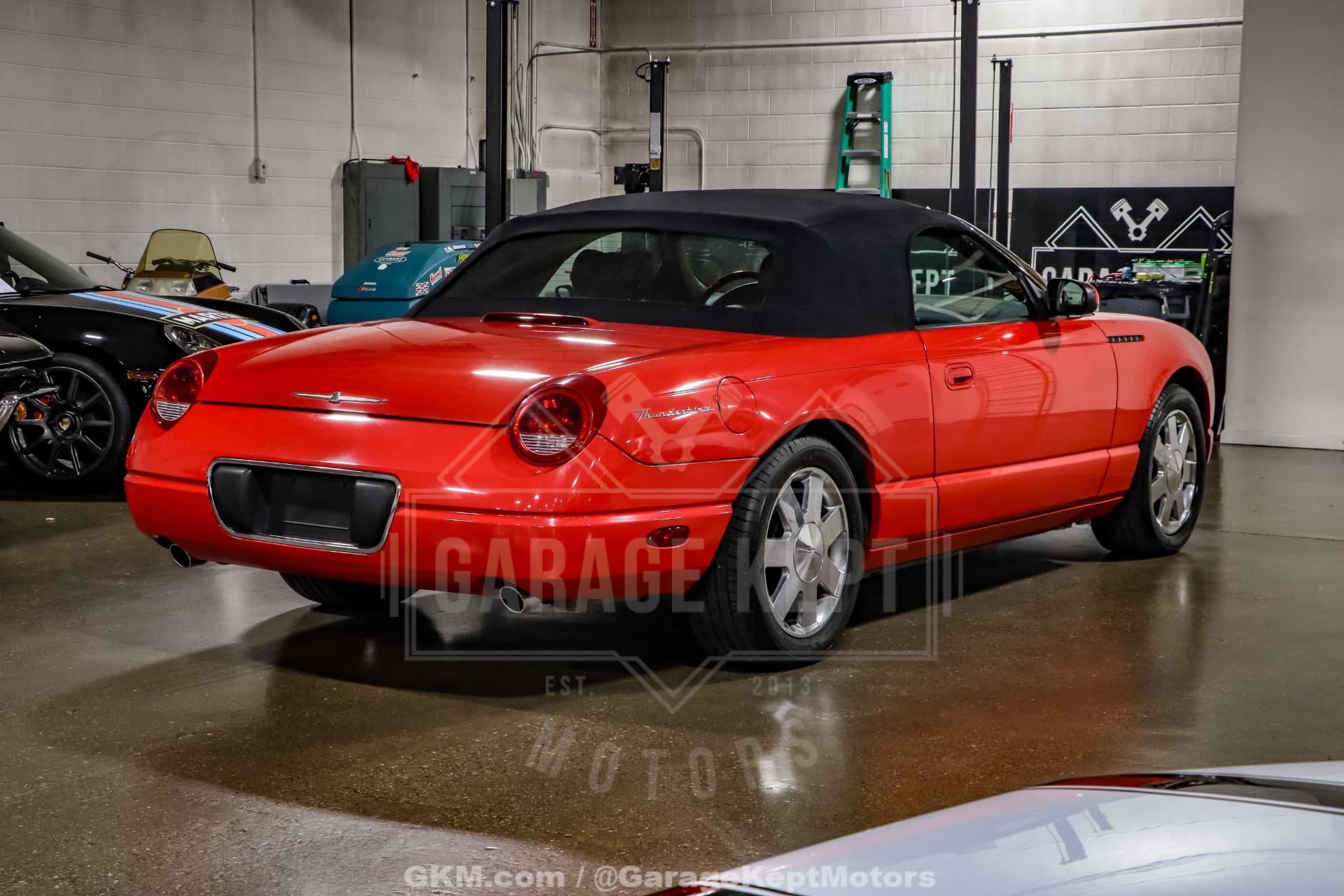 2002 Ford Thunderbird Deluxe thumbnail 4