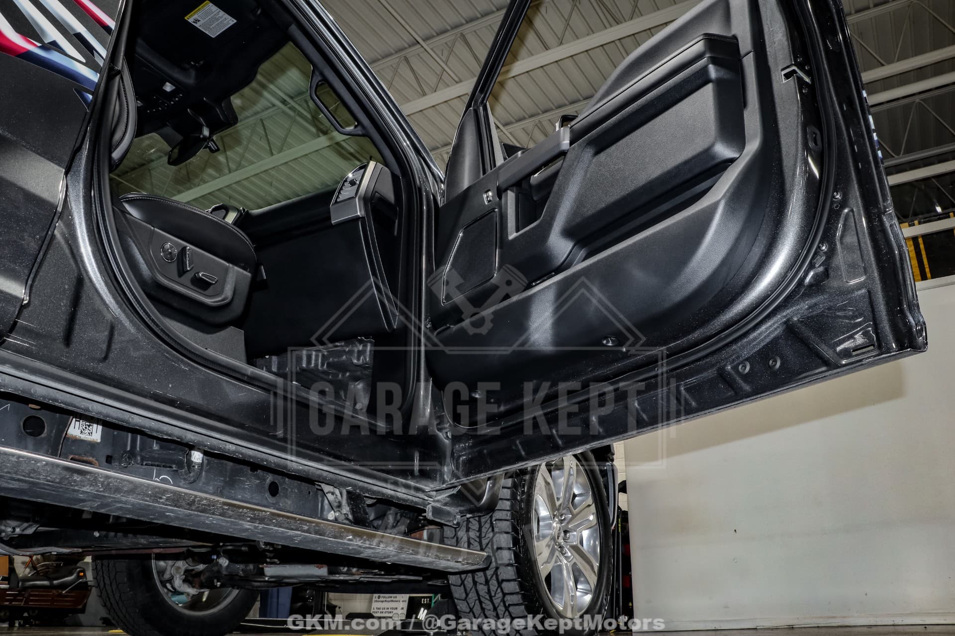 2019 Ford F-150 Platinum thumbnail 9