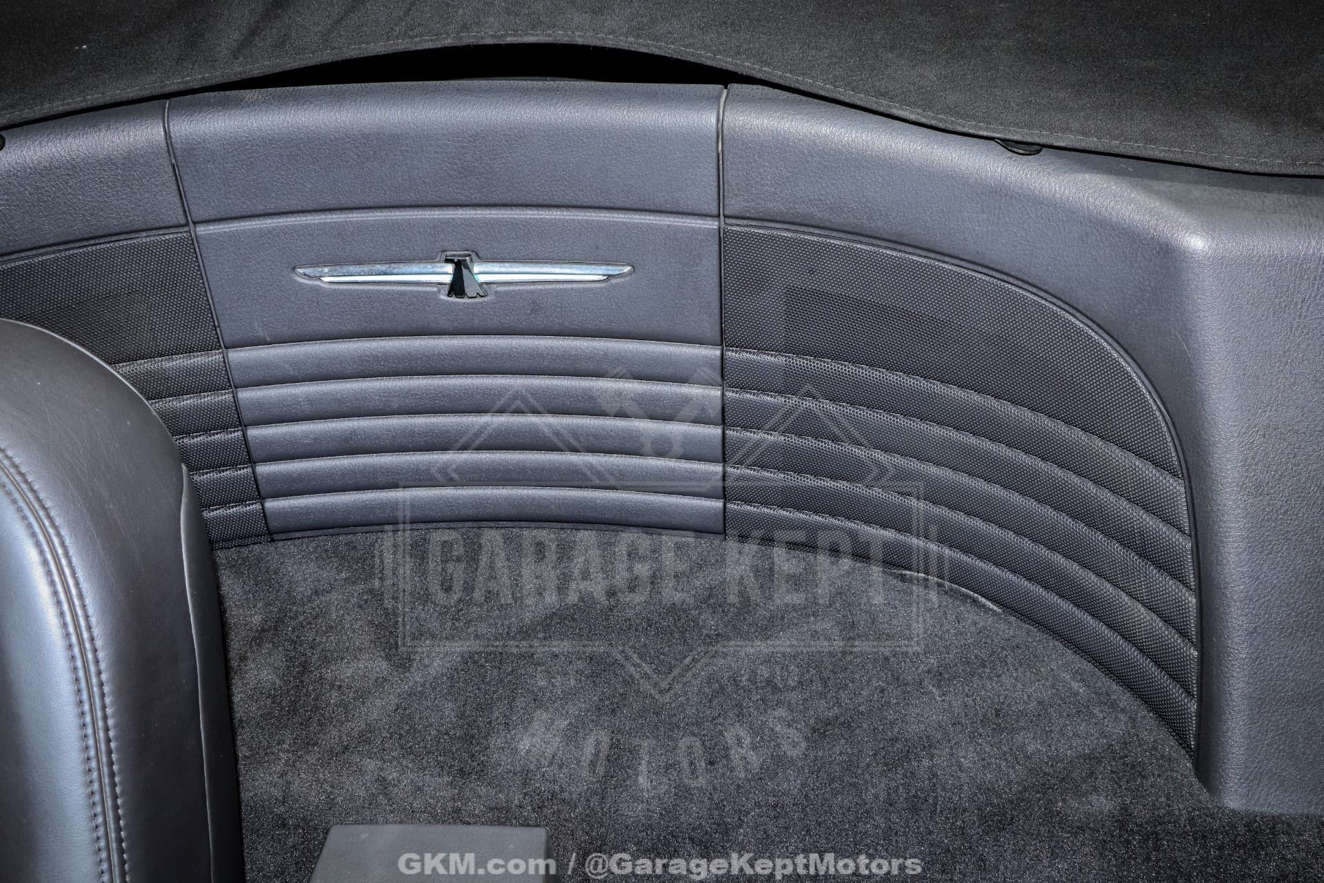 2002 Ford Thunderbird Deluxe thumbnail 19