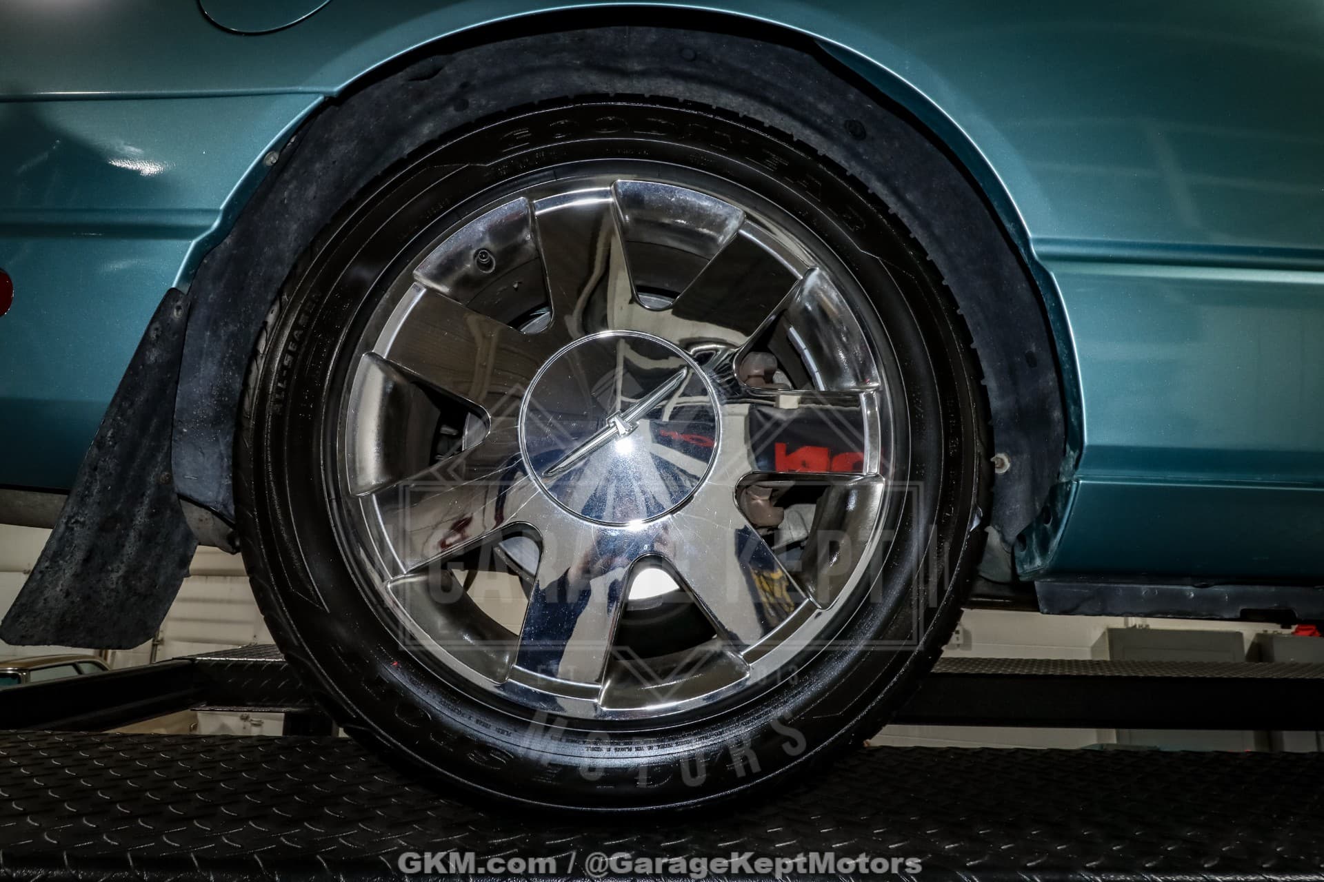 2002 Ford Thunderbird Deluxe thumbnail 26
