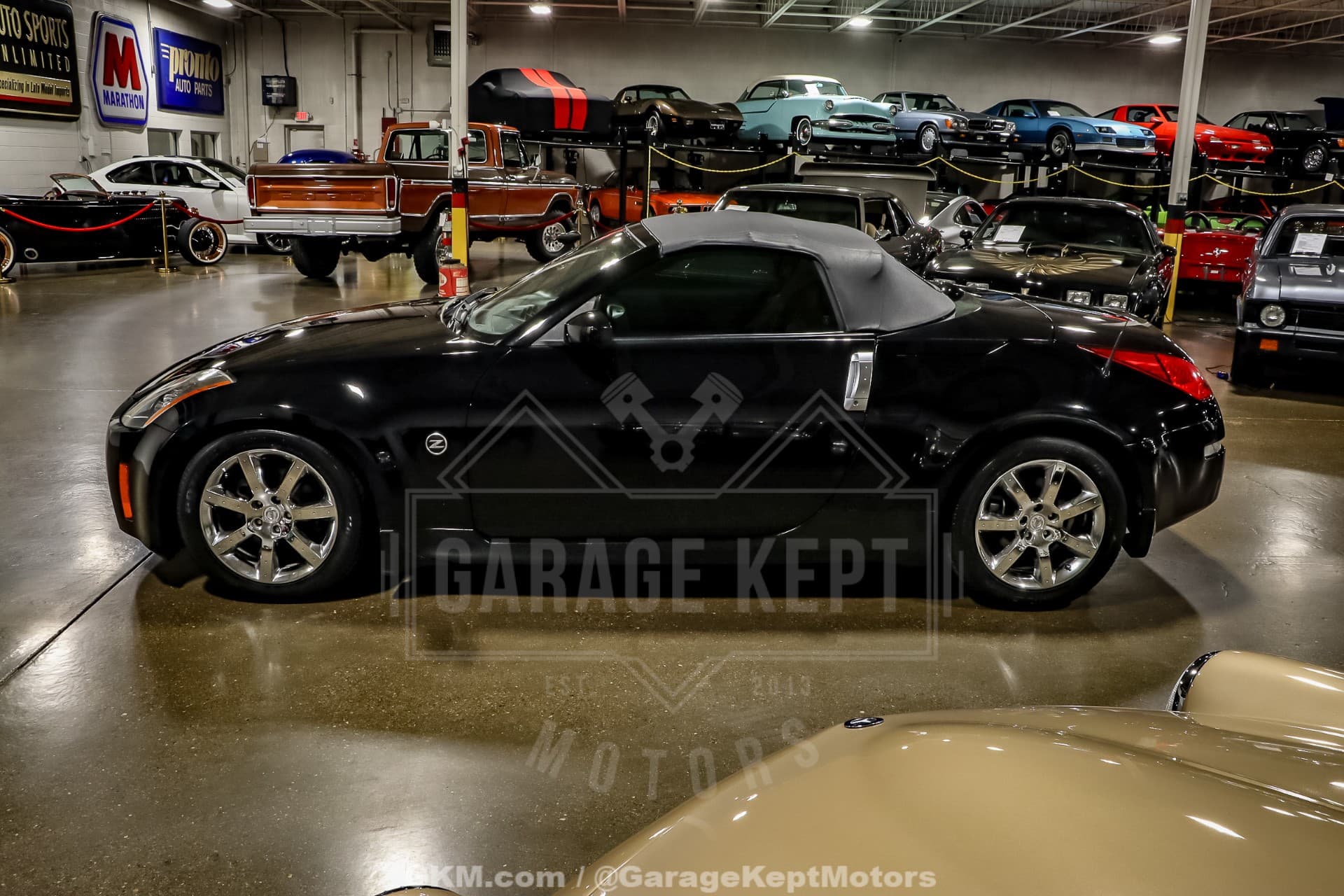 2004 Nissan 350Z Touring thumbnail 3