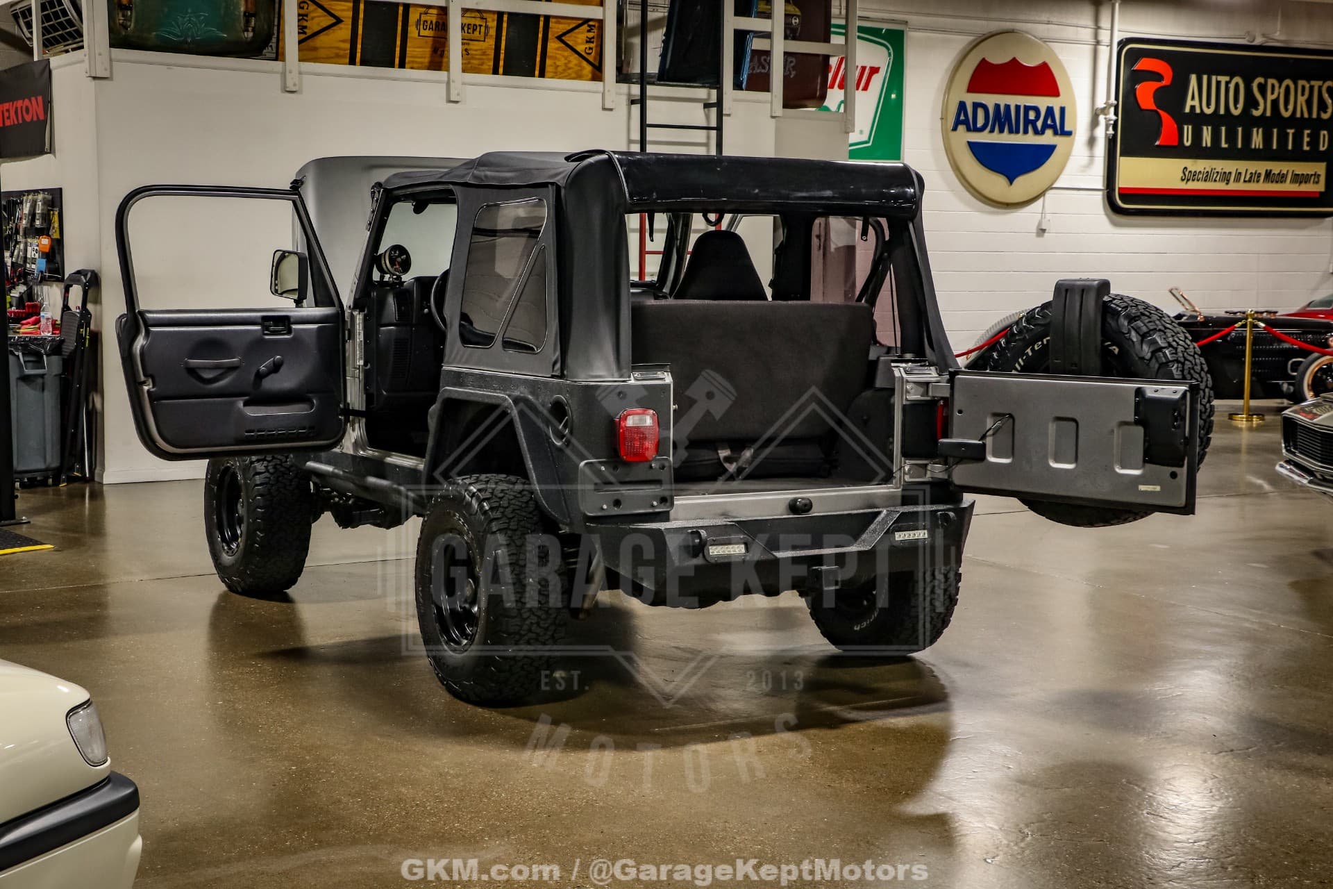 2002 Jeep Wrangler SE thumbnail 11