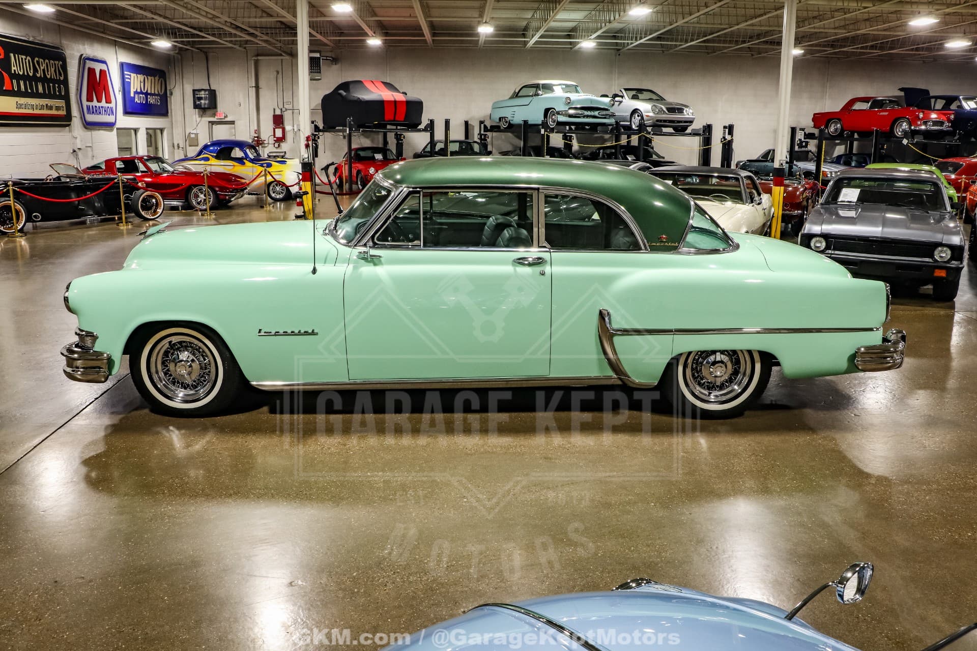 1953 Chrysler Imperial thumbnail 4