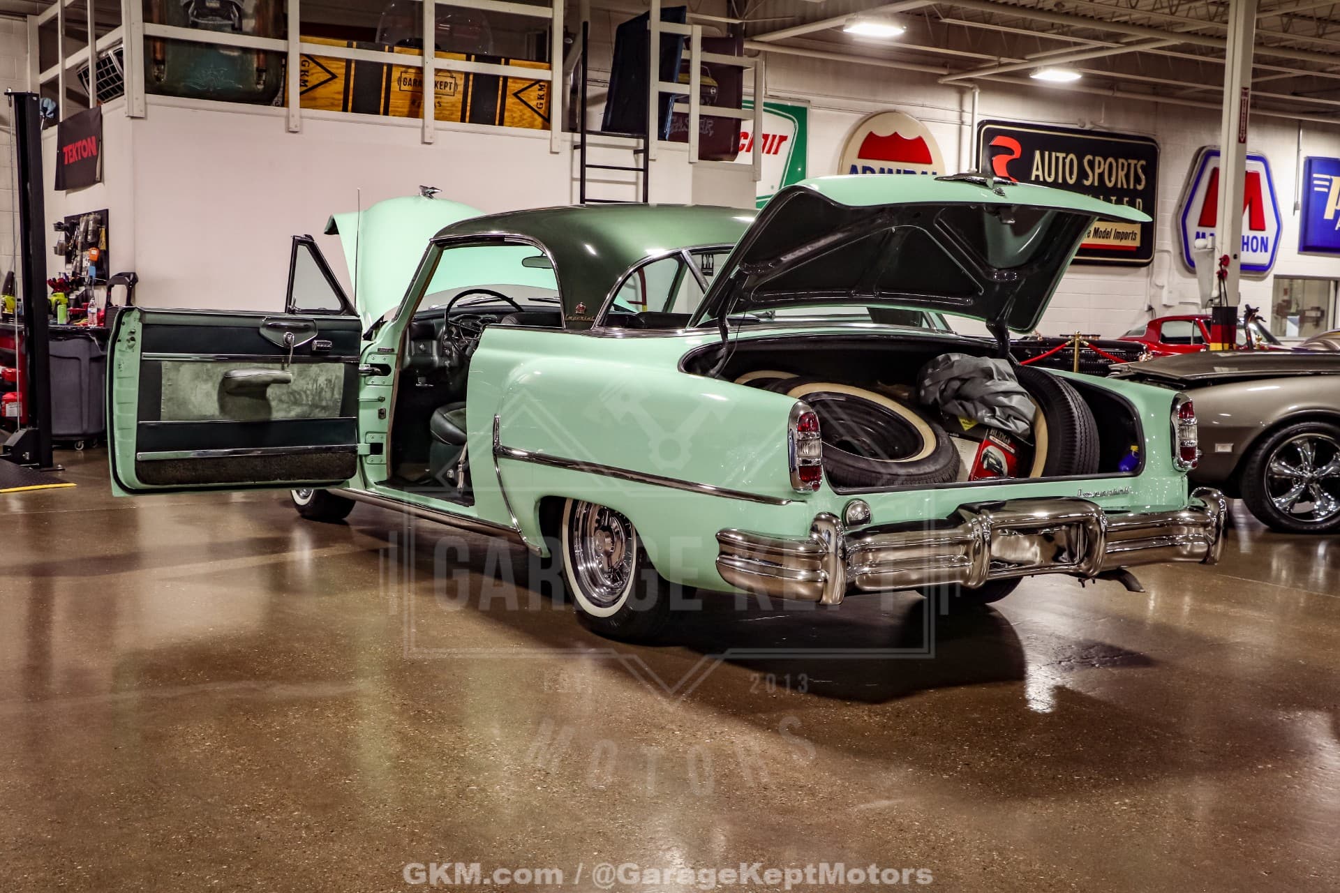1953 Chrysler Imperial thumbnail 12
