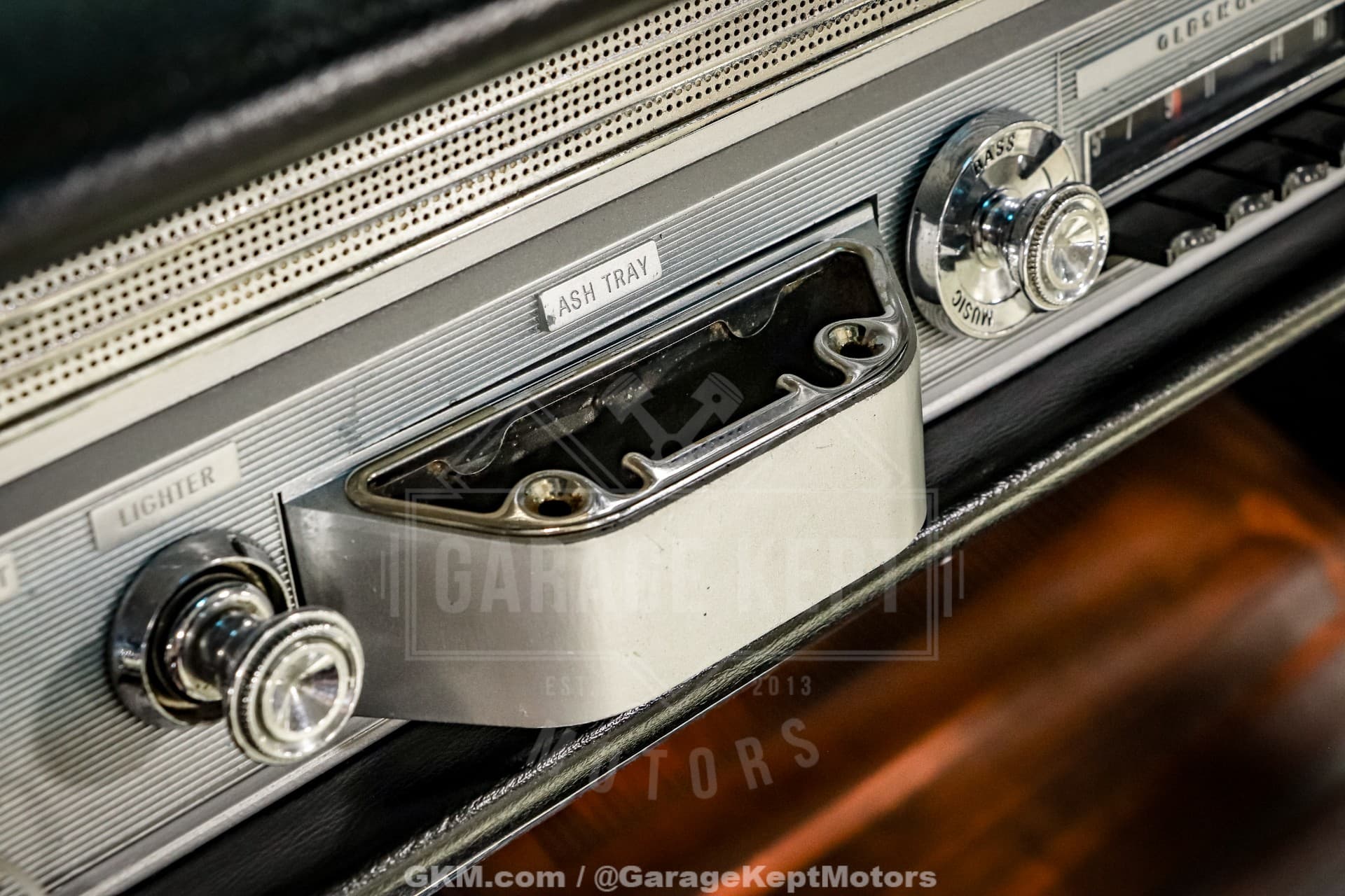 1965 Oldsmobile Cutlass 442 Convertible thumbnail 21