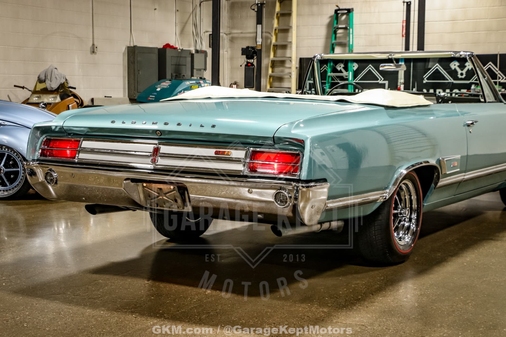 1965 Oldsmobile Cutlass 442 Convertible thumbnail 9